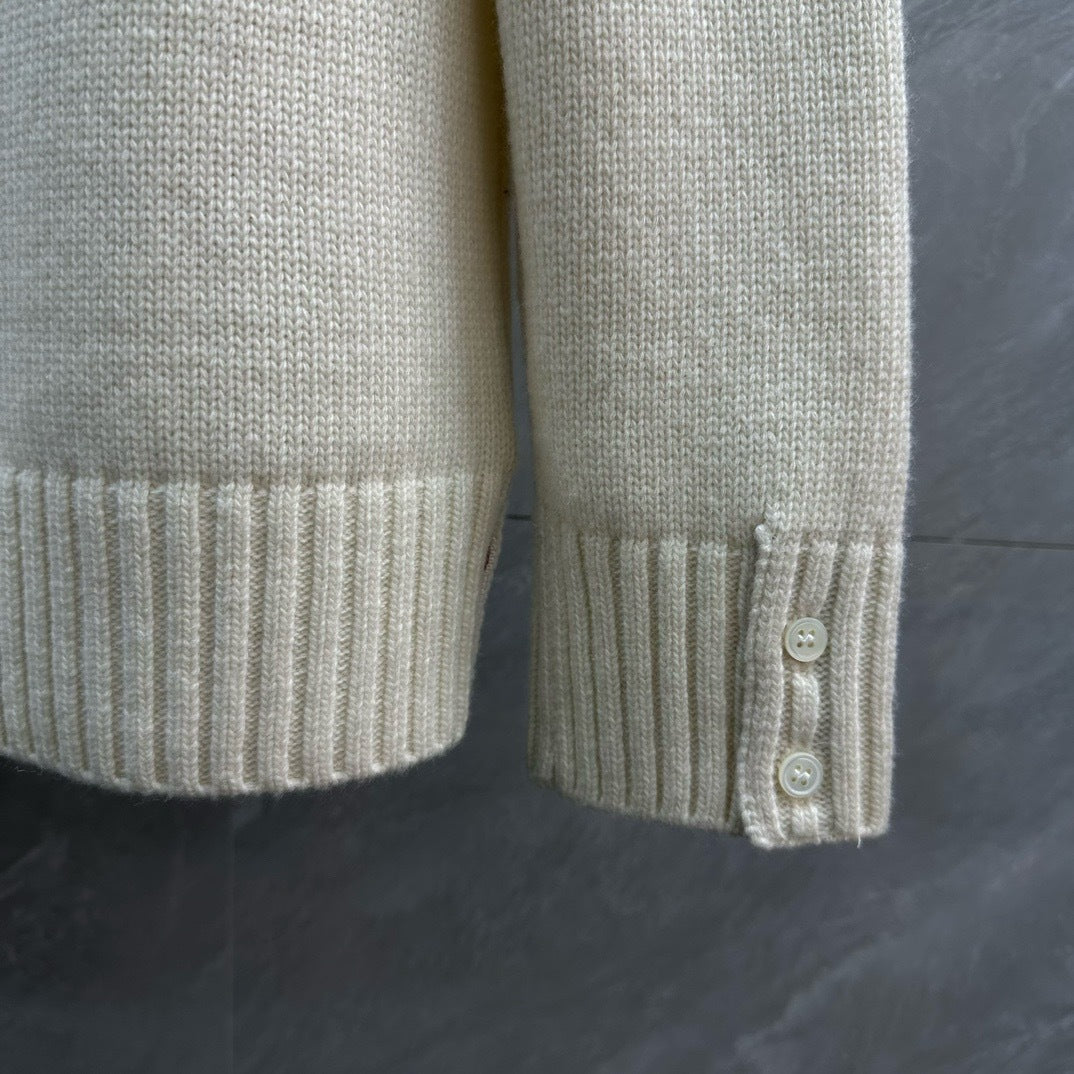 Thick hooded cardigan