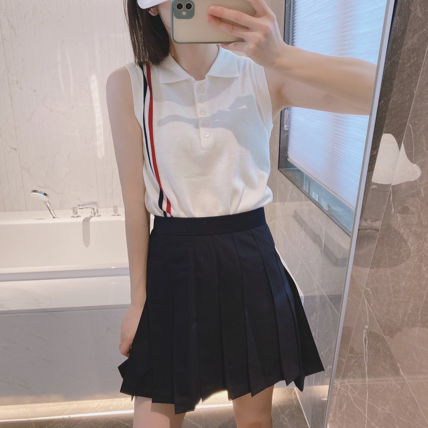 Sleeveless sweater