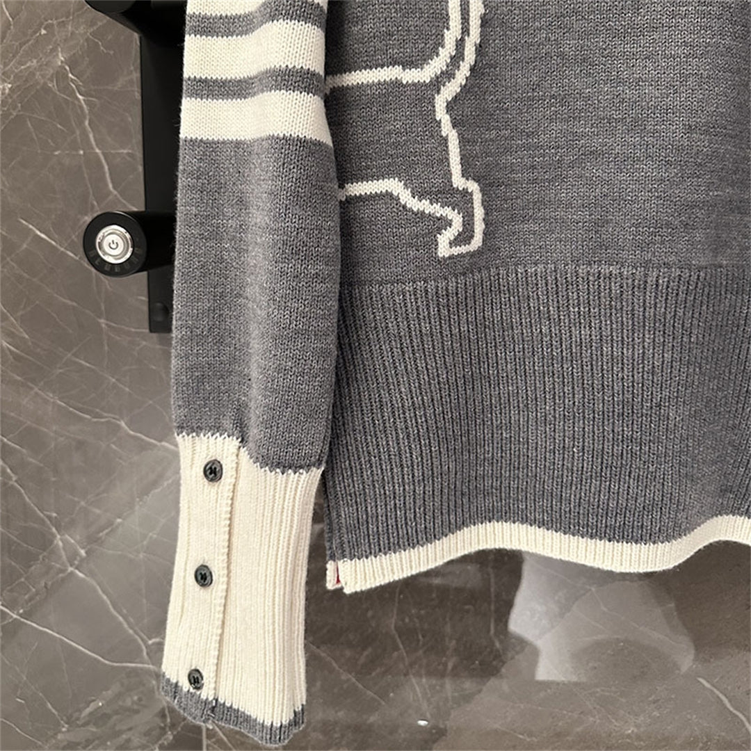 Pullover sweater