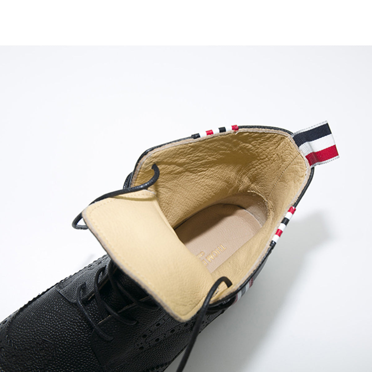 Top leather Shoe