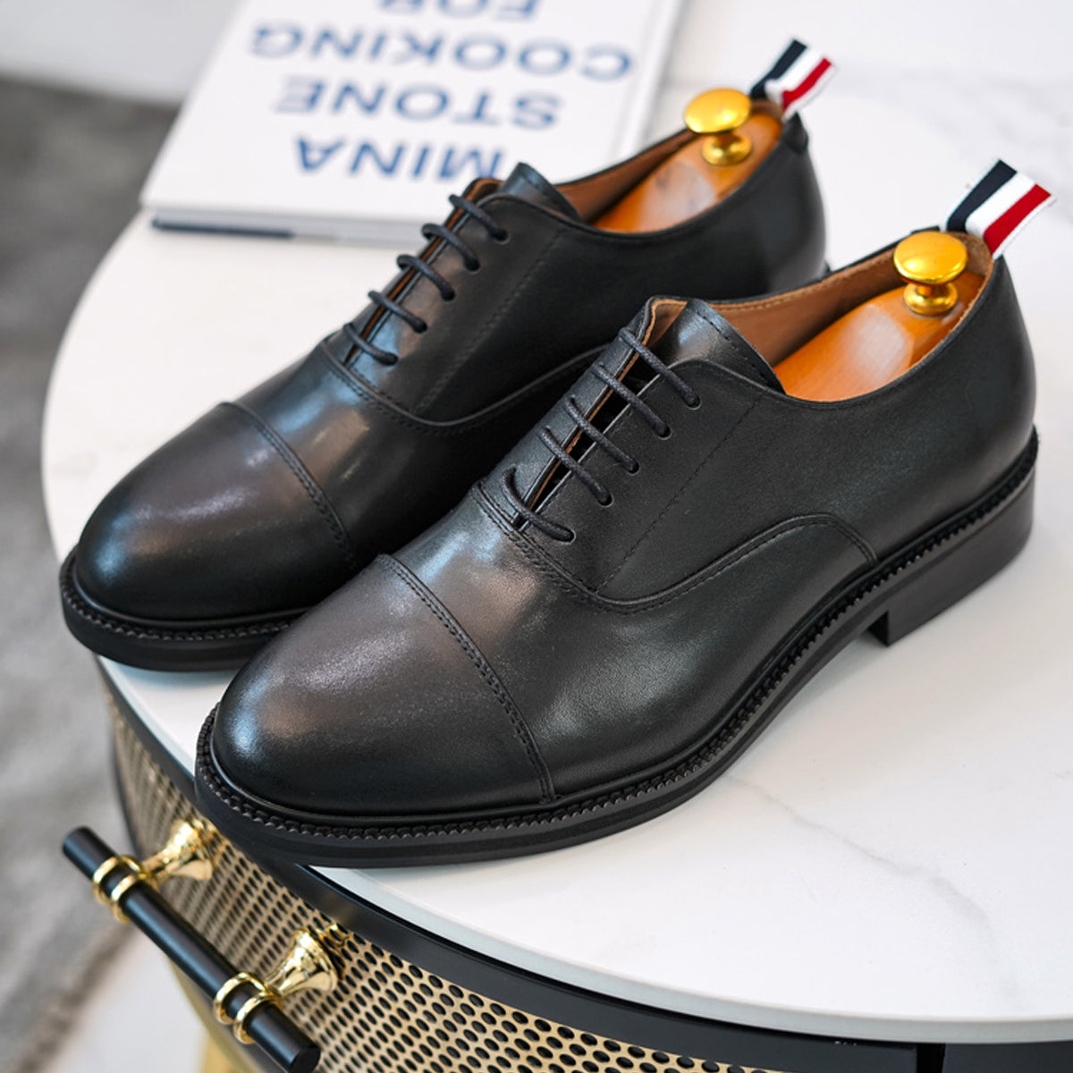 Business leather shoes