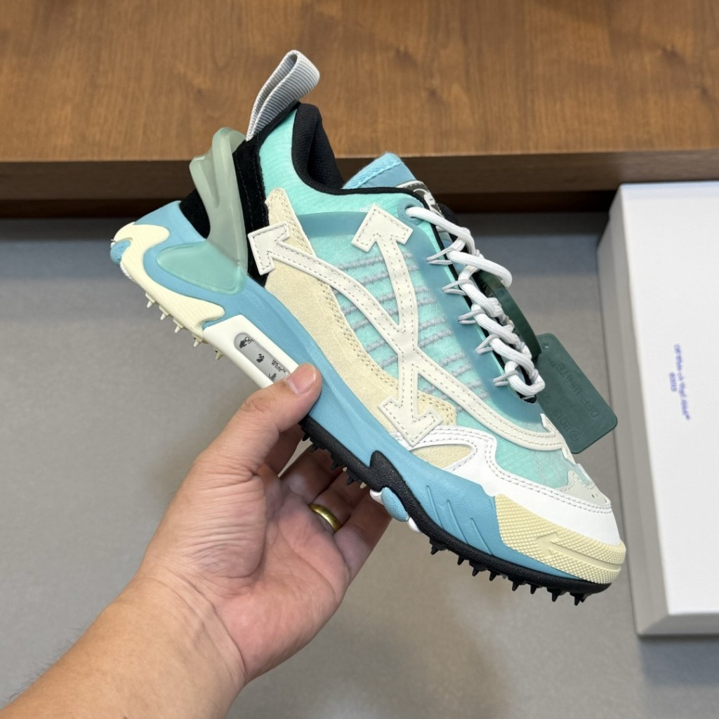 Off Men's and Women's Sports Shoes