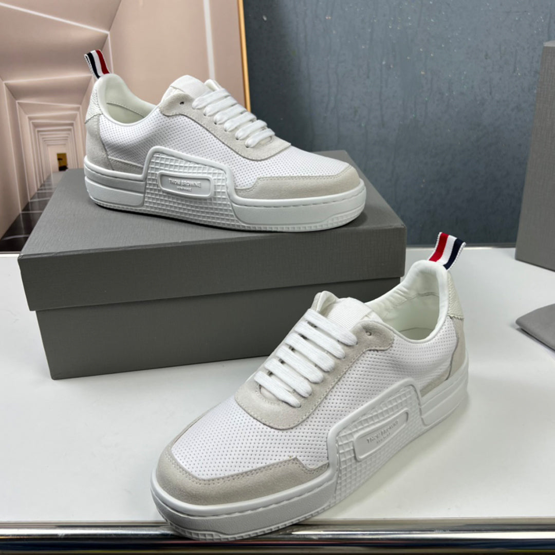 Leather sneakers
