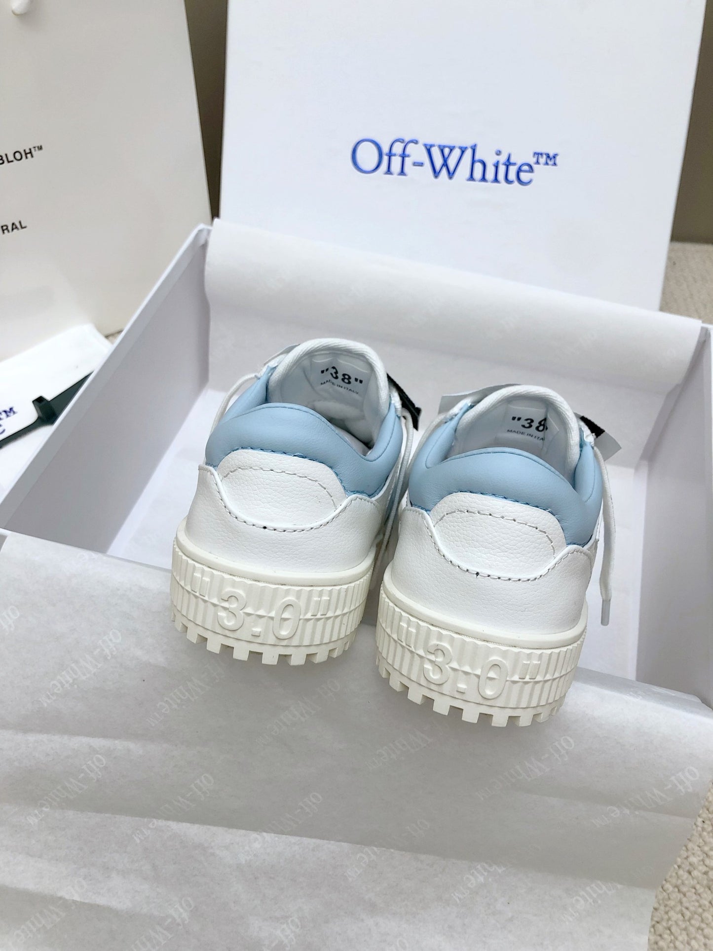 Off Classic casual shoes