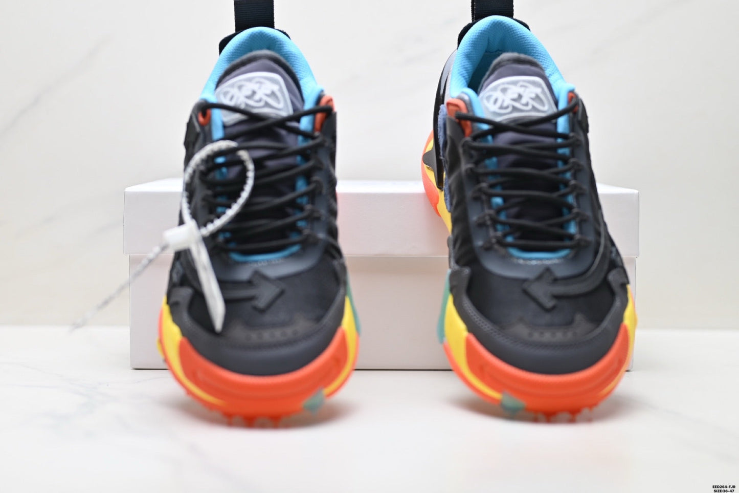 Off Matching sneakers for couples