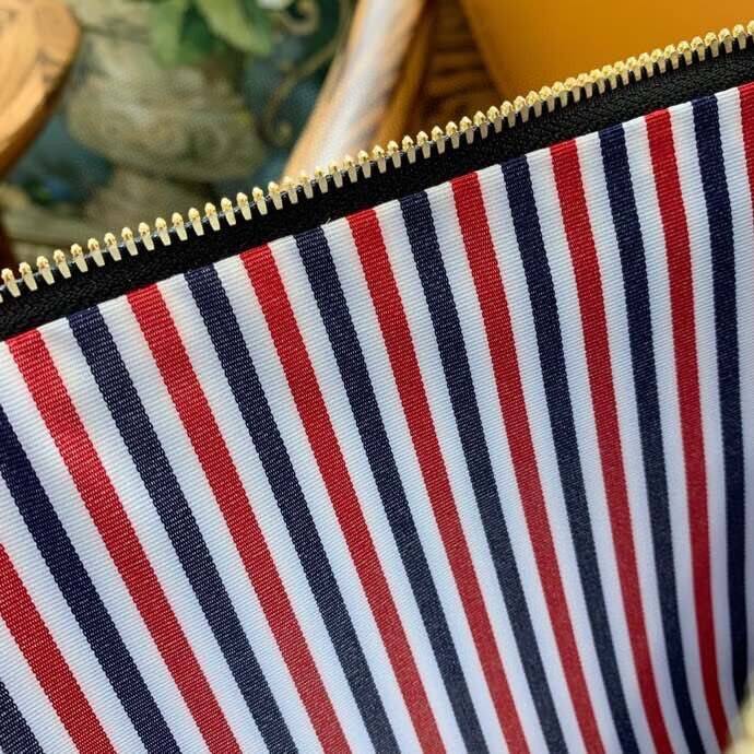 Top-grade cowhide clutch