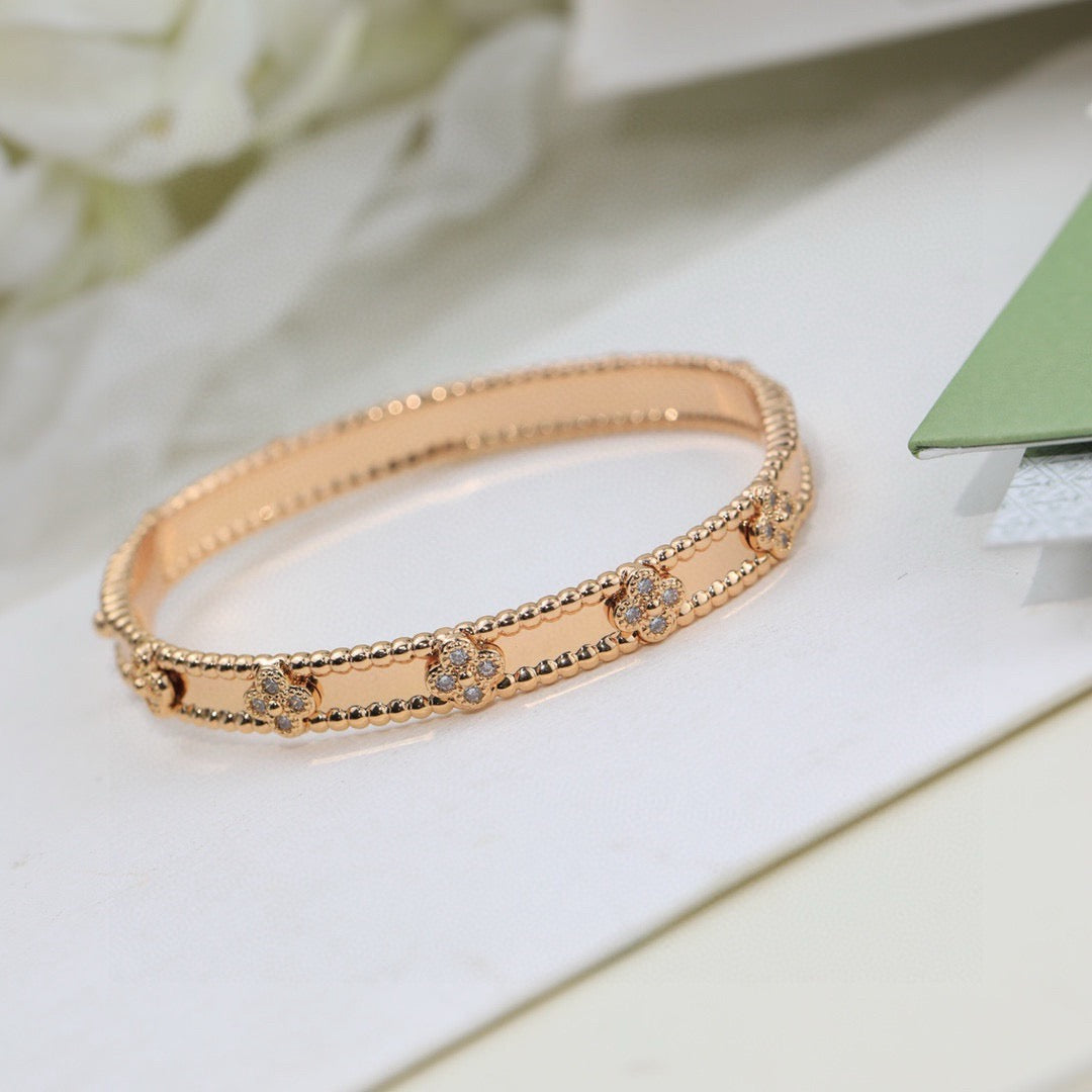 Van Cleef & Arpels-Style Four-Leaf Clover Bracelet