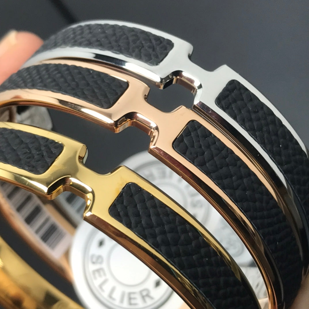 18K Olympe Black Hermes Bracelet
