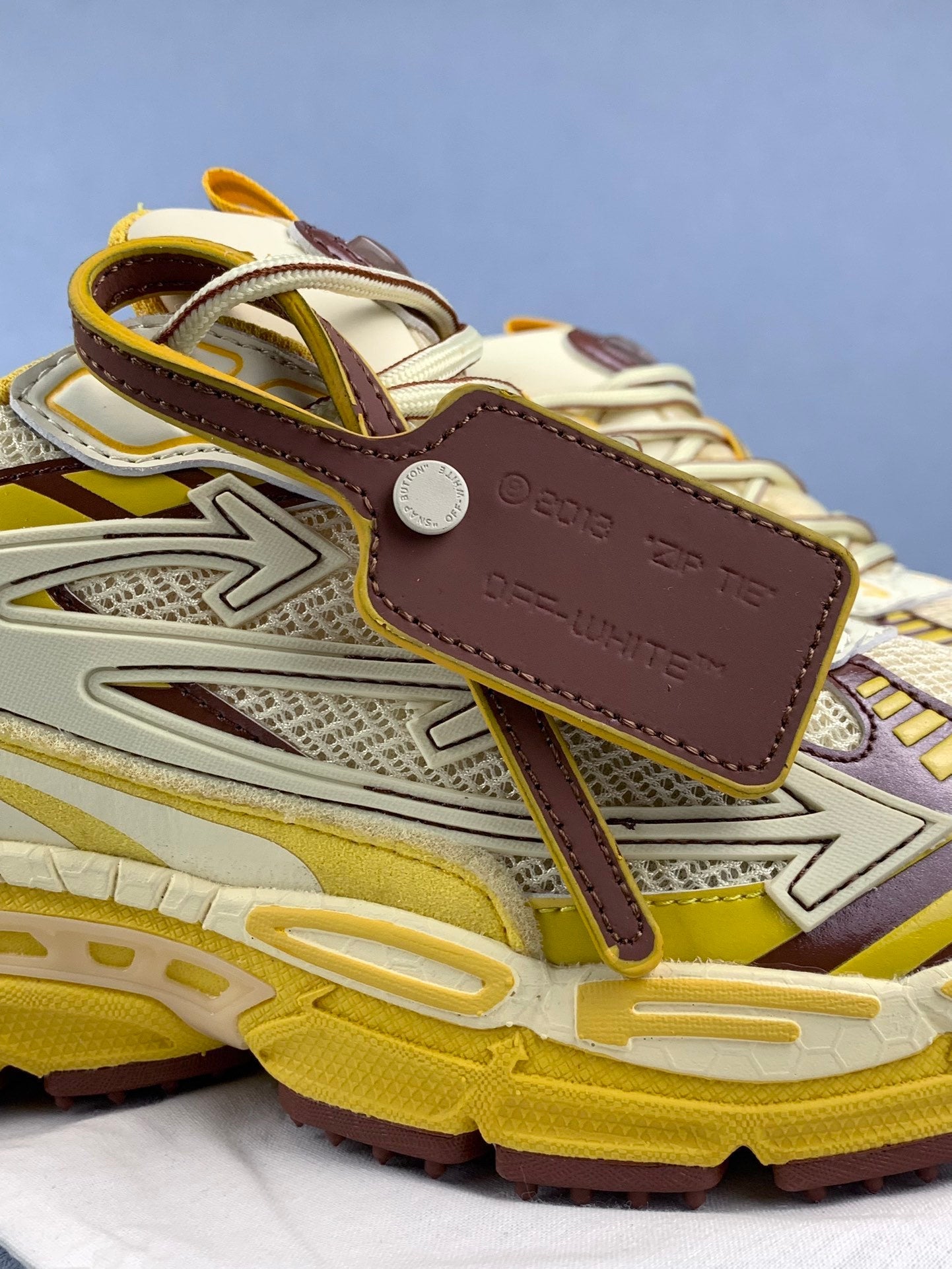 Off Yellow-Brown Sneakers