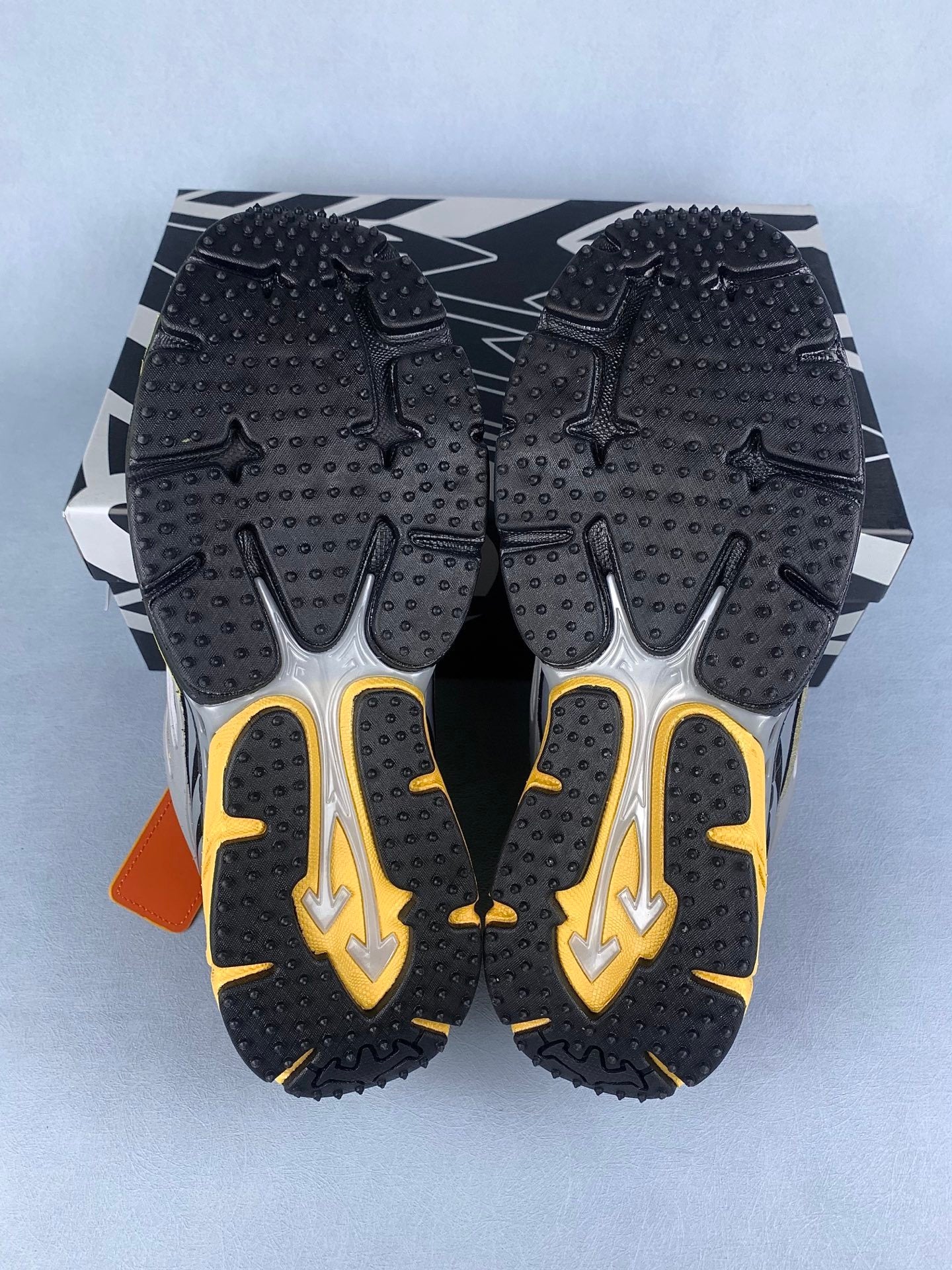 Off Orange Arrow Sneakers