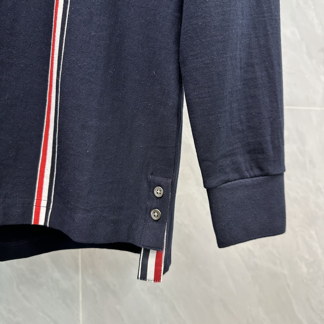 Long-sleeved cotton T-shirt
