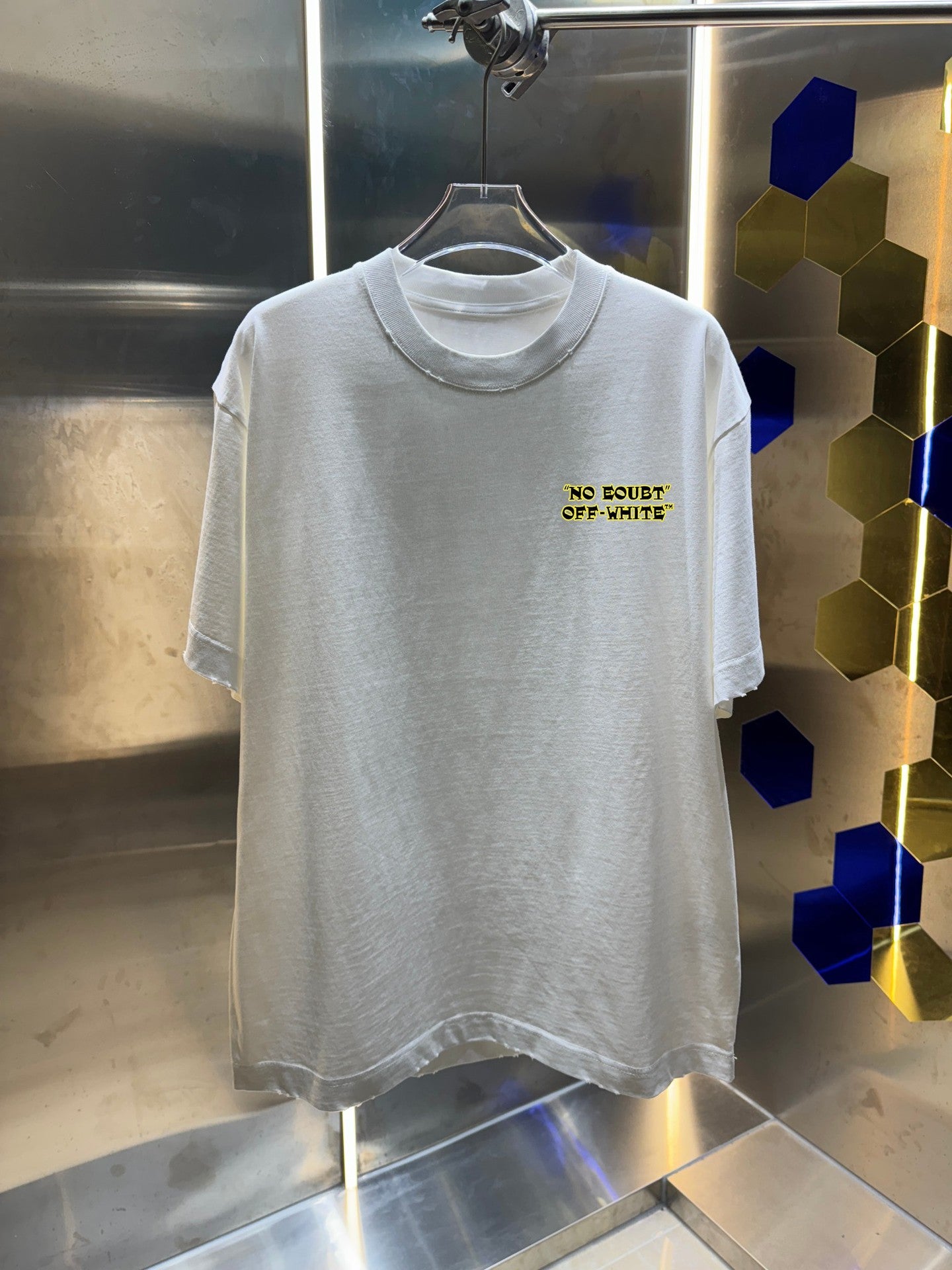 OFF  Distressed graphic T-shirt