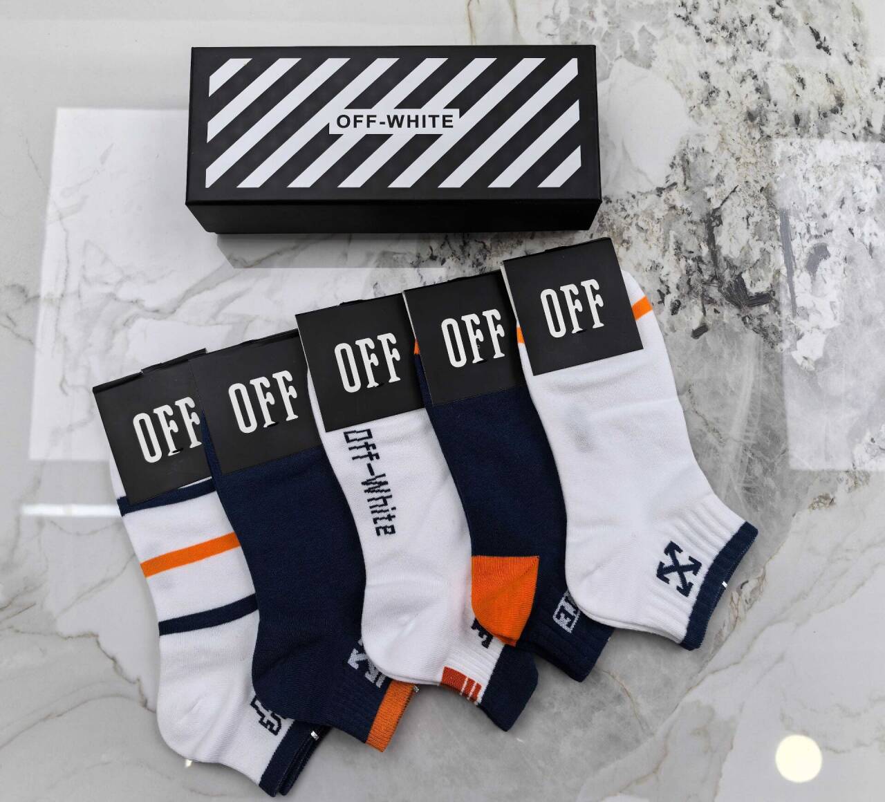 Off  Pure cotton low-cut socks