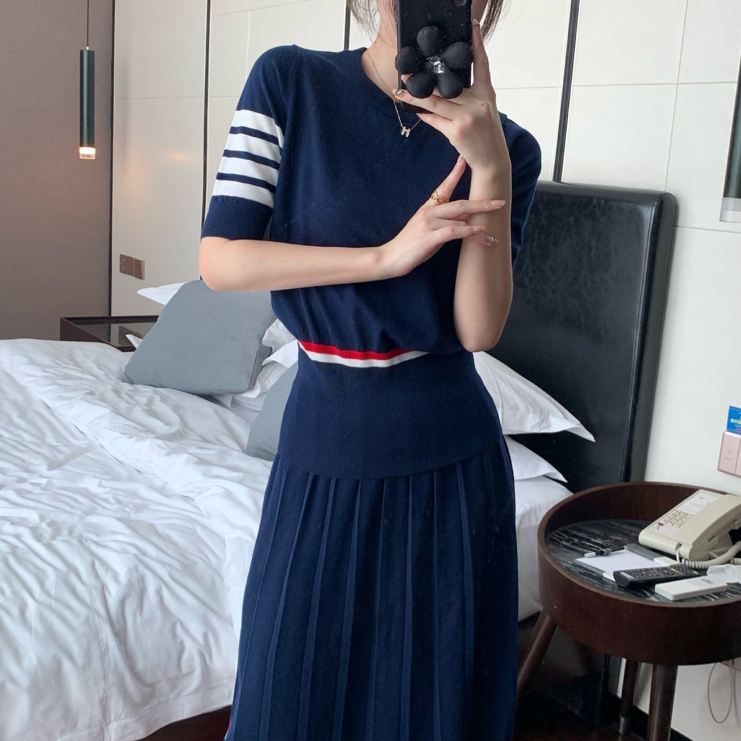 2025  Knitted skirt suit
