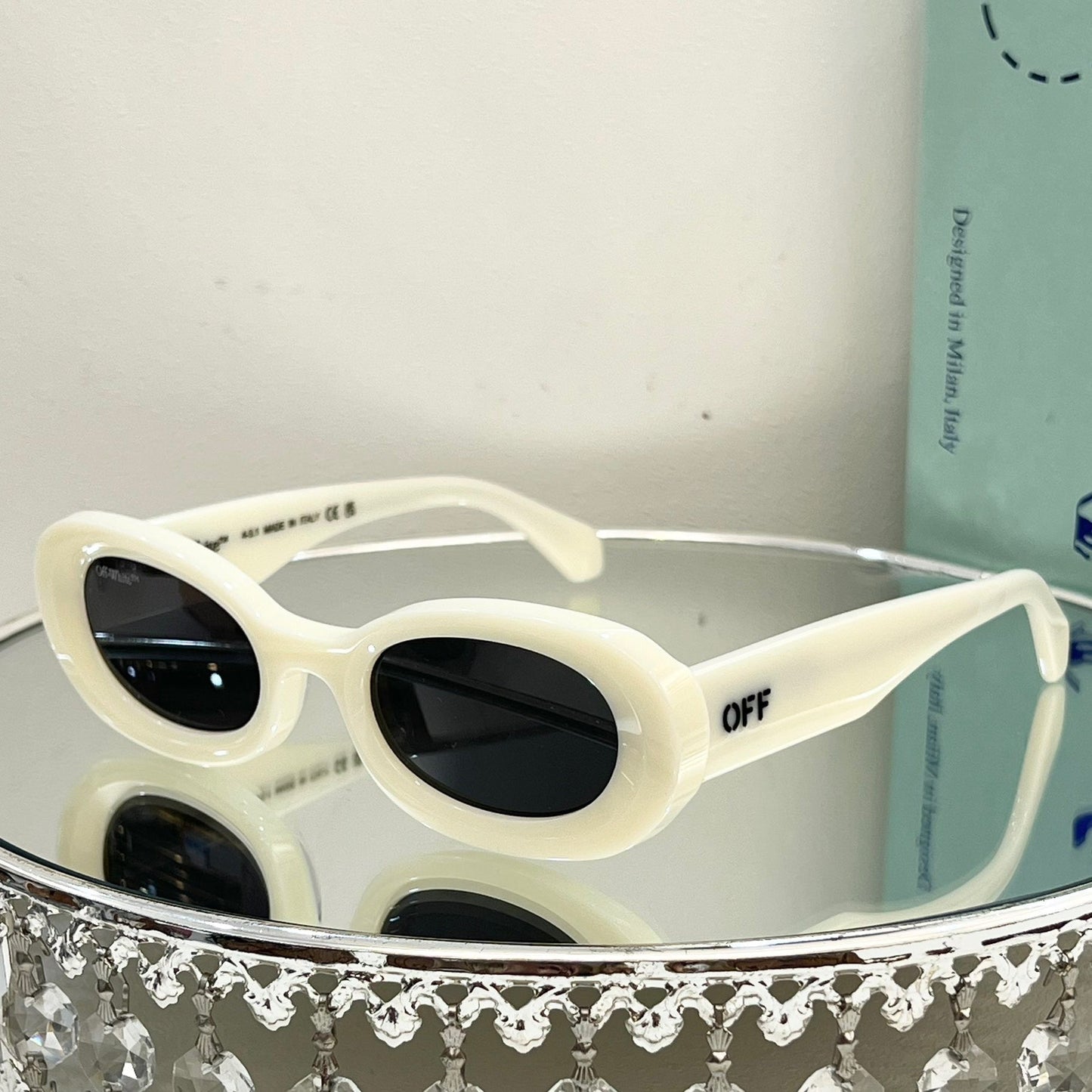 OFF Arrow logo sunglasses#087