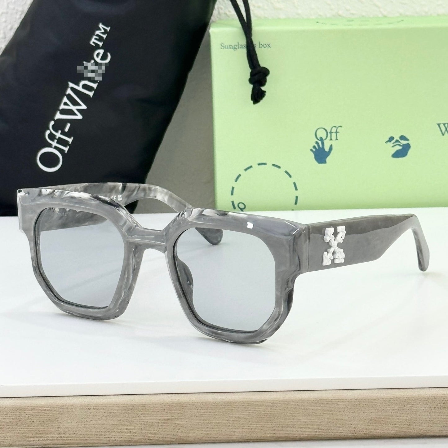 OFF  Arrow logo sunglasses#014