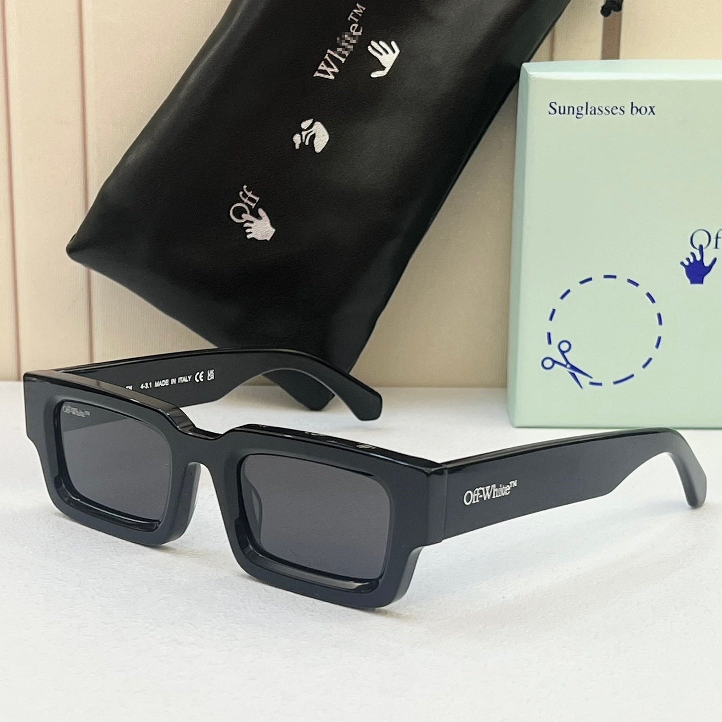 OFF  Arrow logo sunglasses#089