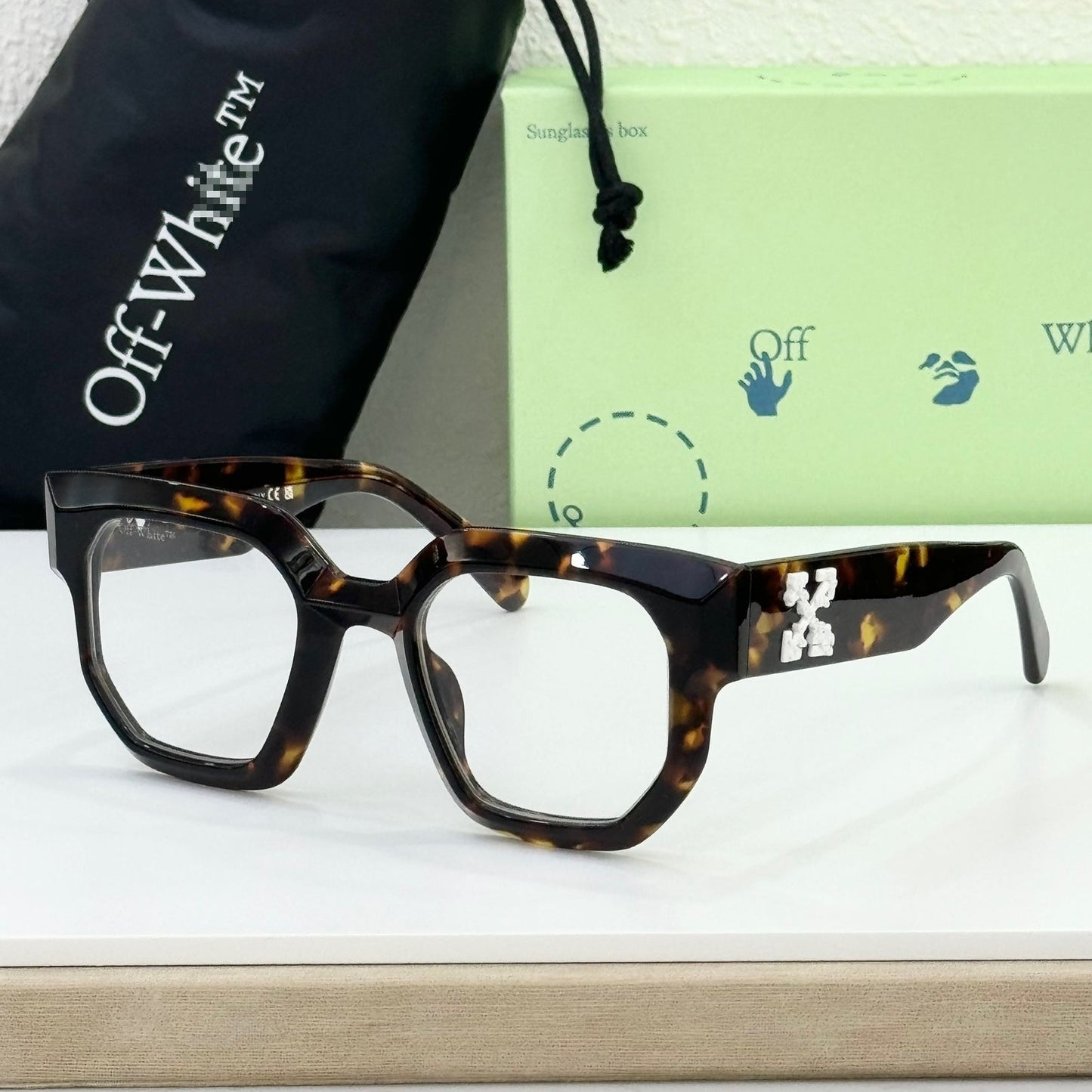 OFF  Arrow logo sunglasses#014