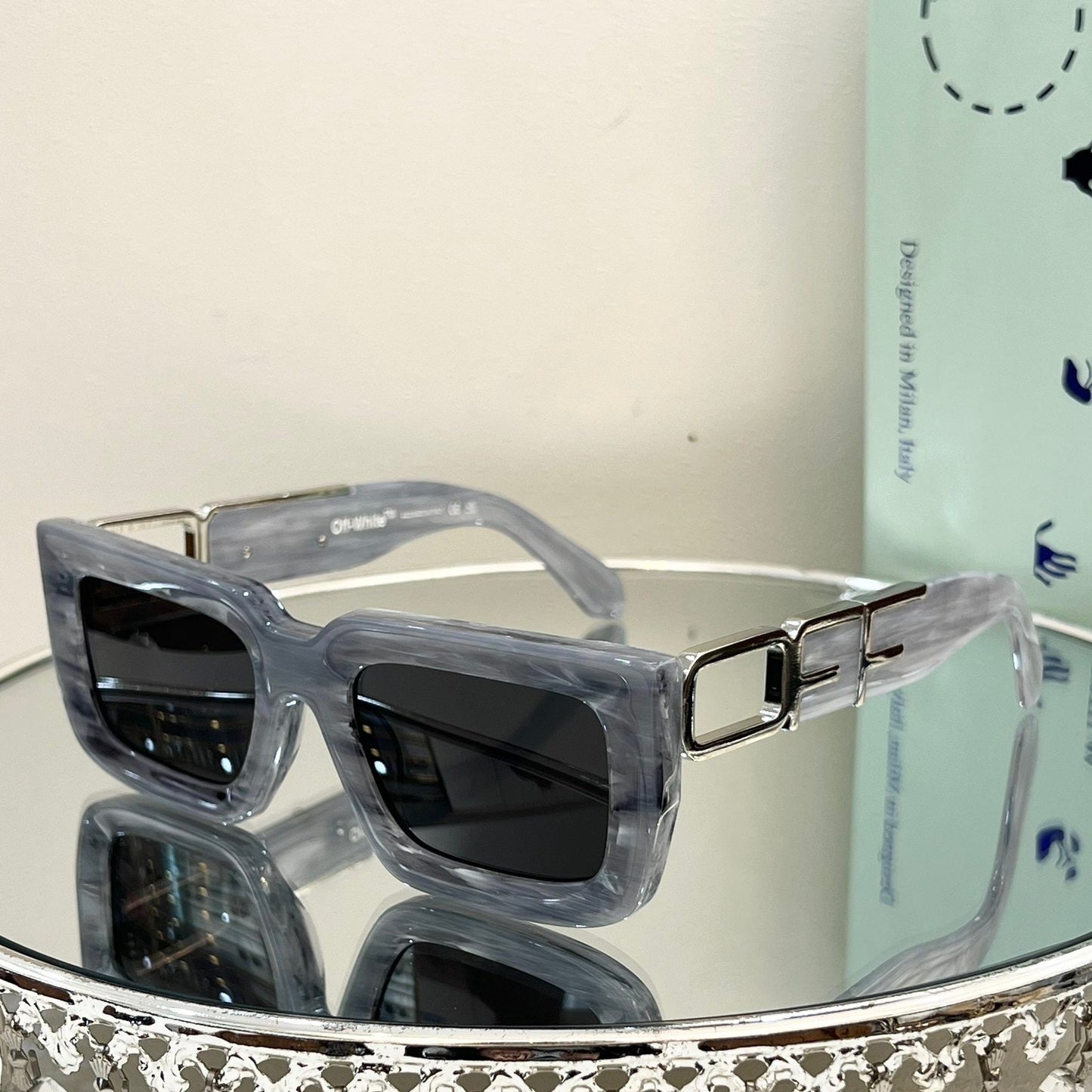 OFF  Arrow logo sunglasses#073