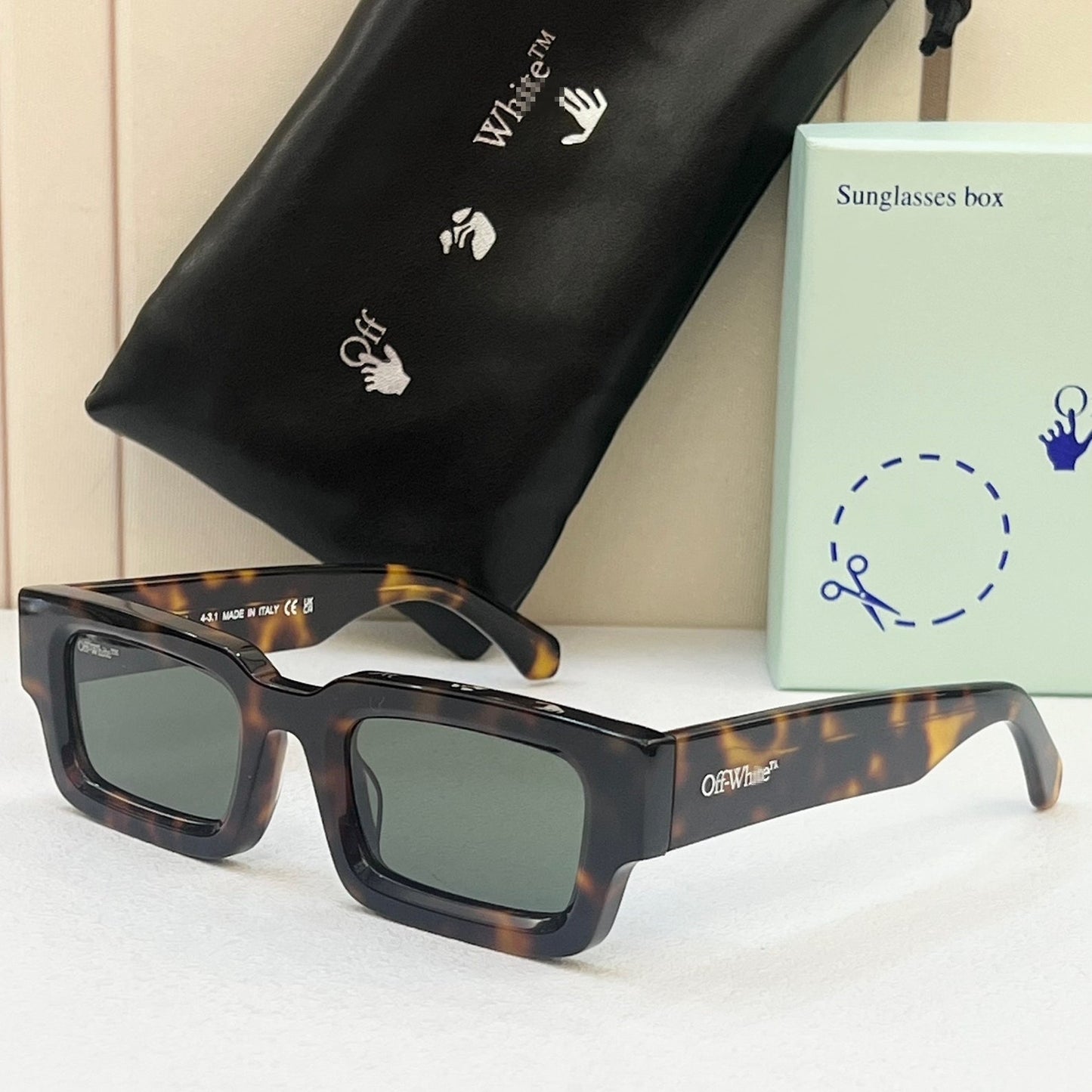 OFF  Arrow logo sunglasses#089