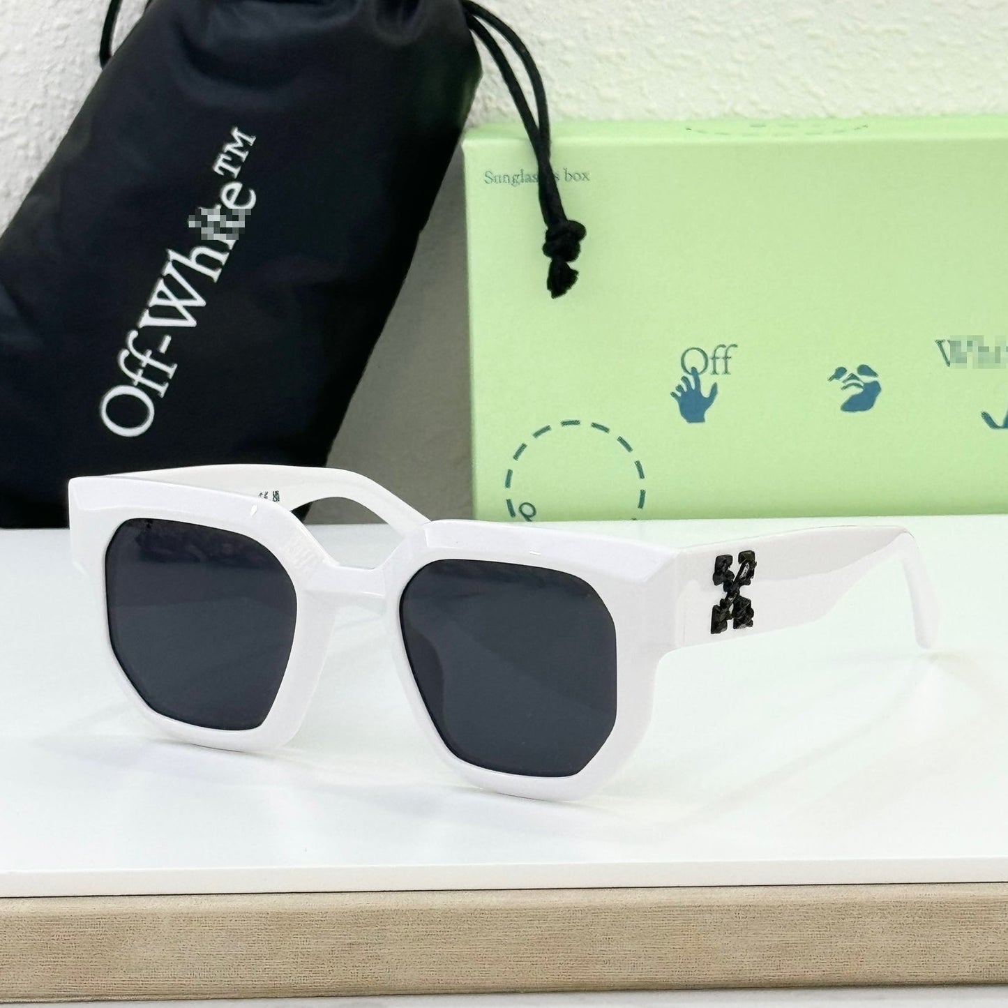 OFF  Arrow logo sunglasses#014