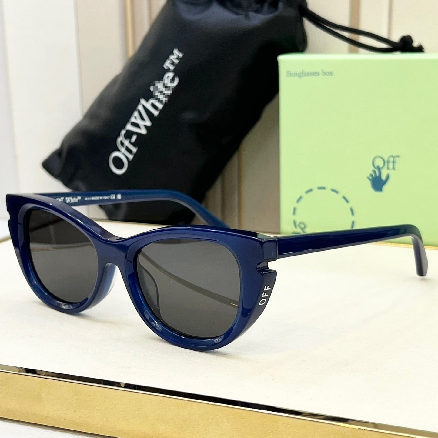 OFF Arrow logo sunglasses#097