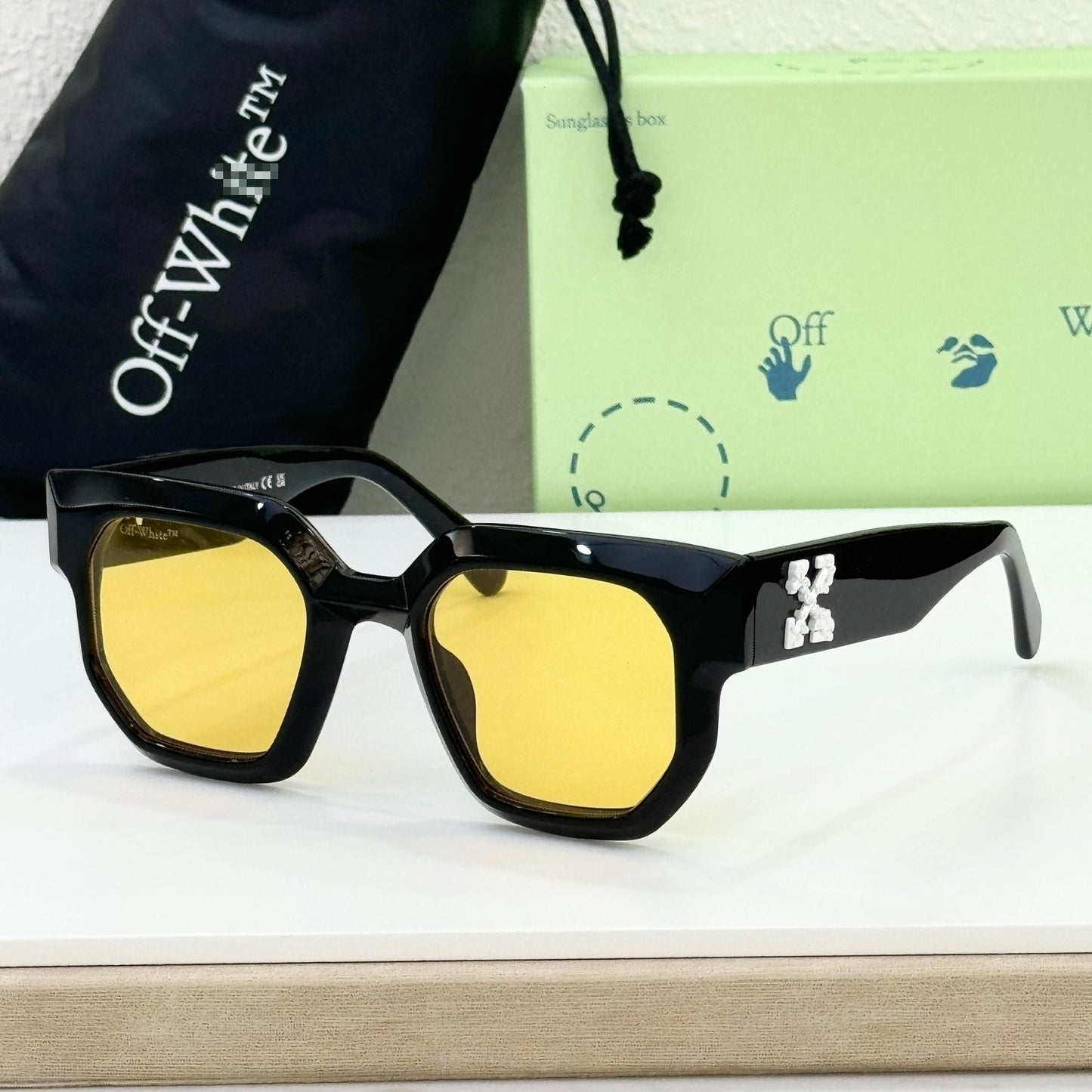 OFF  Arrow logo sunglasses#014