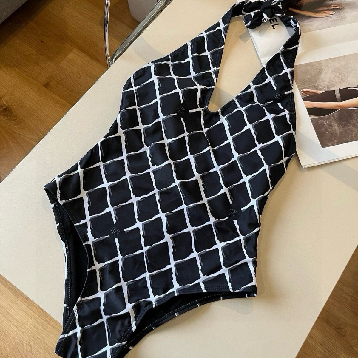 CC BIKINI SWIMSUIT SET IN WHITE CHECKERED PRINT ON BLACK BACKGROUND 624545