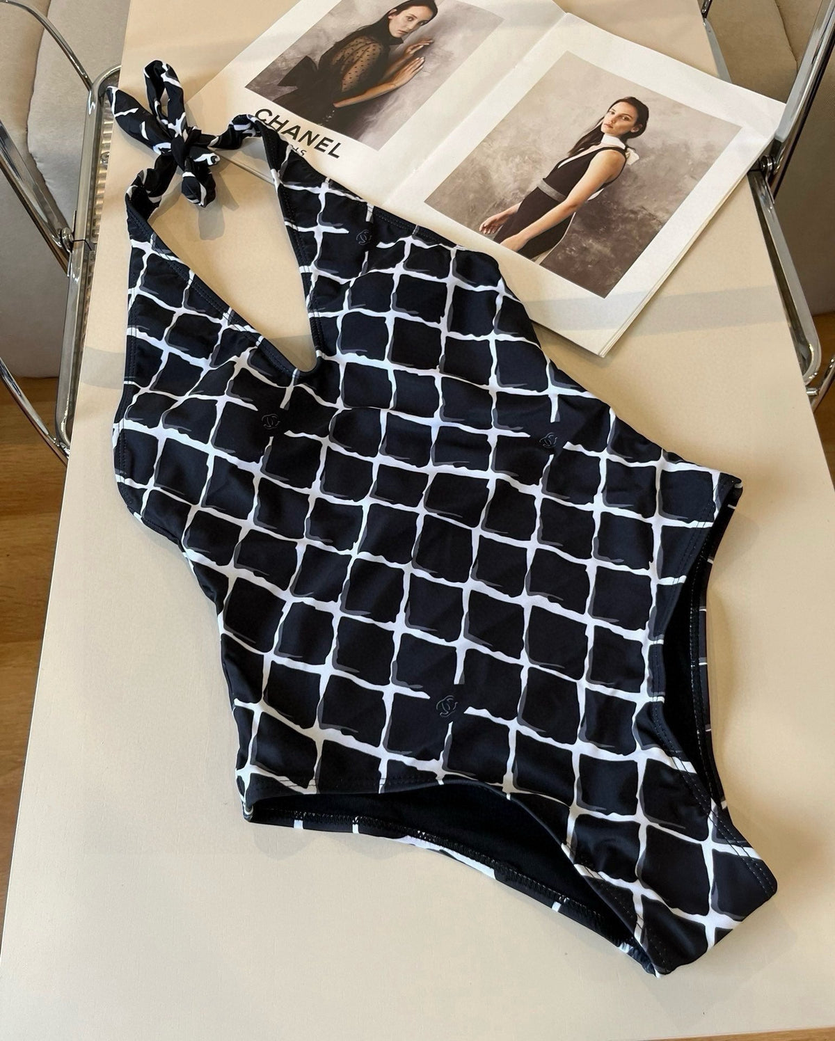 CC BIKINI SWIMSUIT SET IN WHITE CHECKERED PRINT ON BLACK BACKGROUND 624545