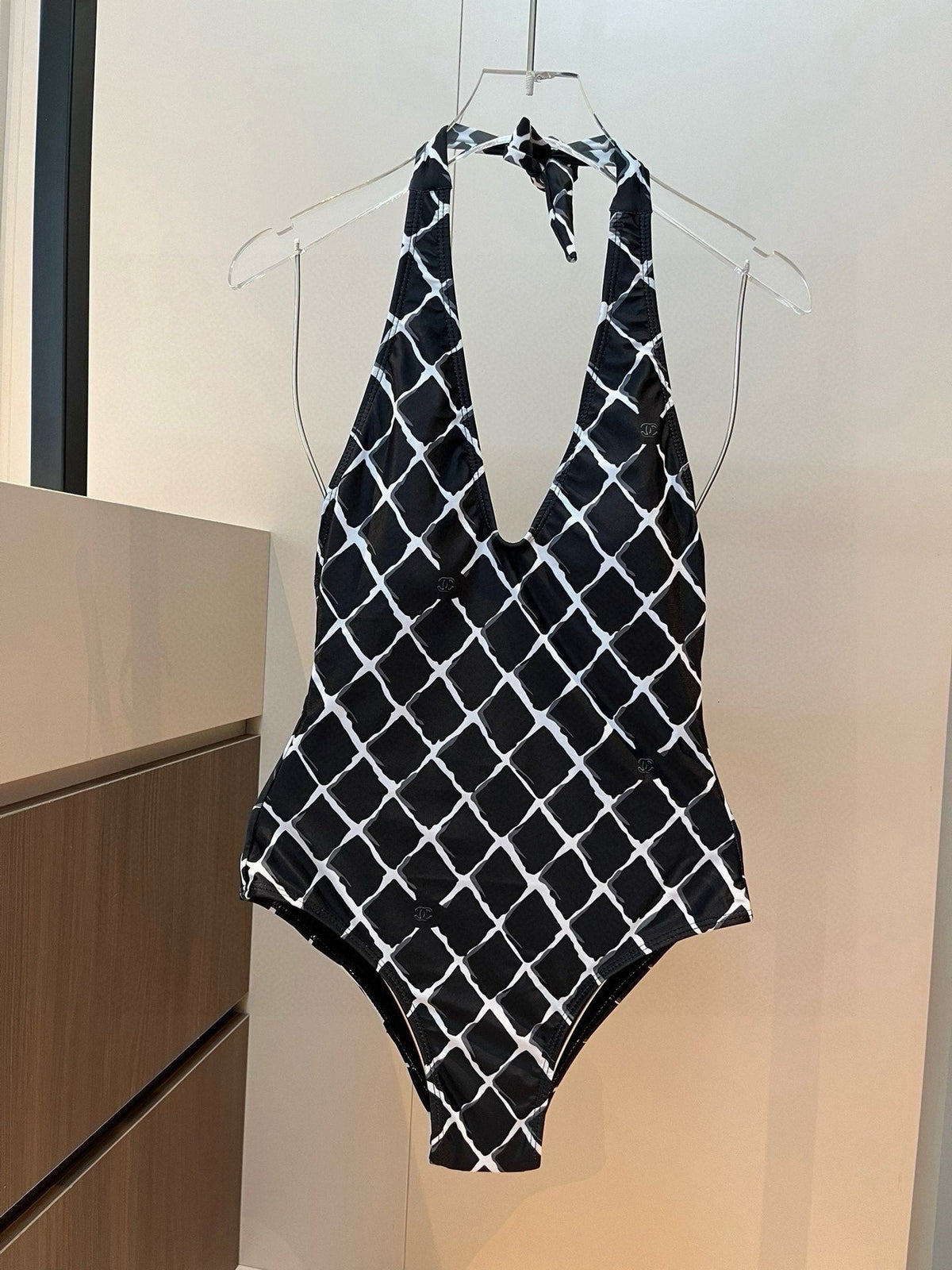 CC BIKINI SWIMSUIT SET IN WHITE CHECKERED PRINT ON BLACK BACKGROUND 624545