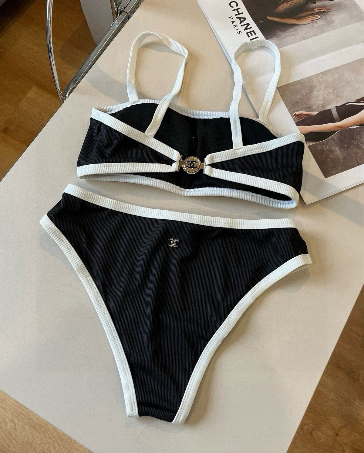 CC BIKINI SWIMSUIT SET IN BLACK AND WHITE TRIM 633212