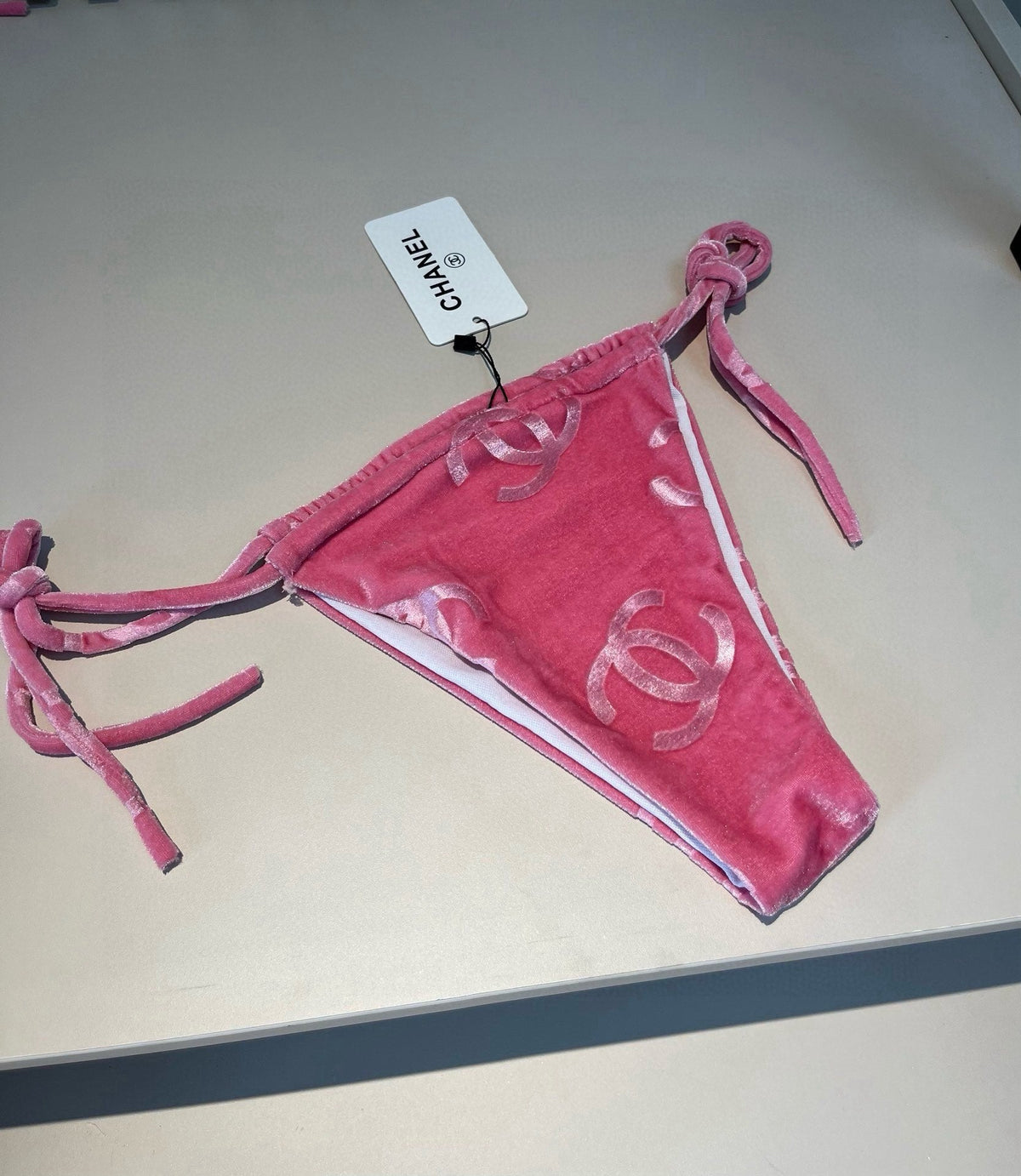CHANEL BIKINI 25S TWO PIECE 748100