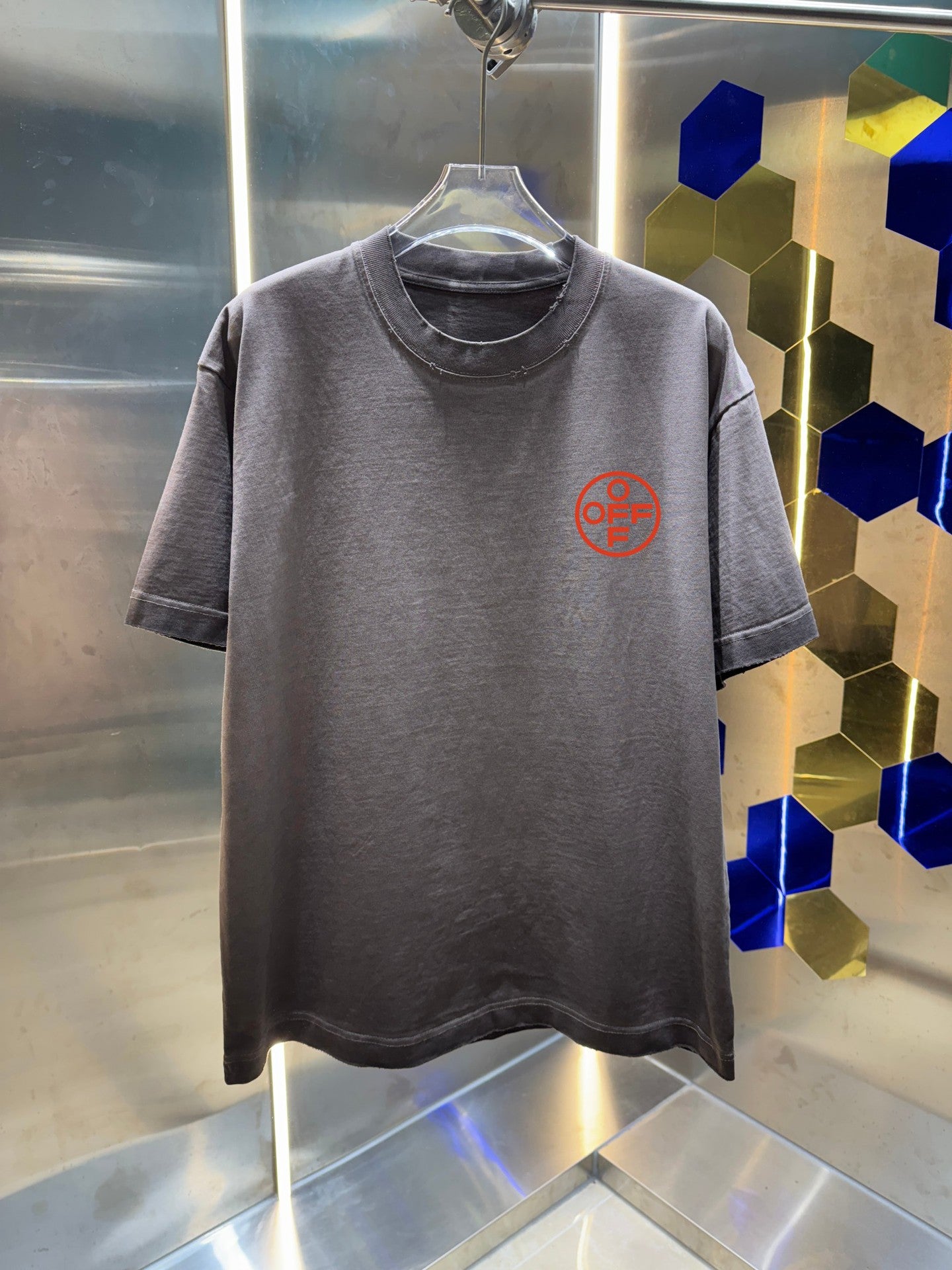 OFF  Distressed graphic T-shirt