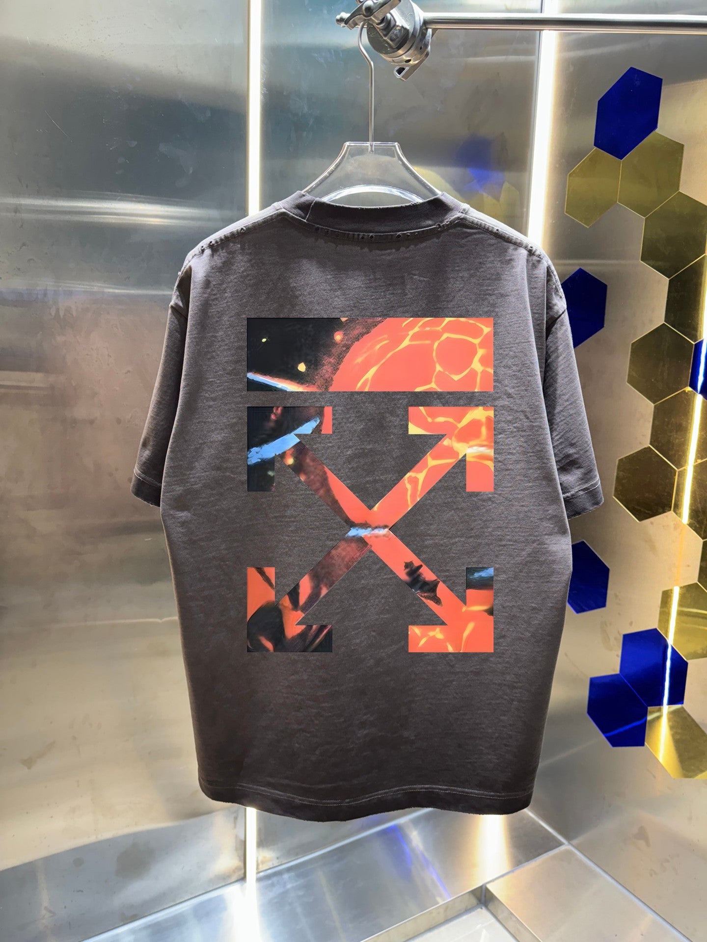 OFF  Distressed graphic T-shirt