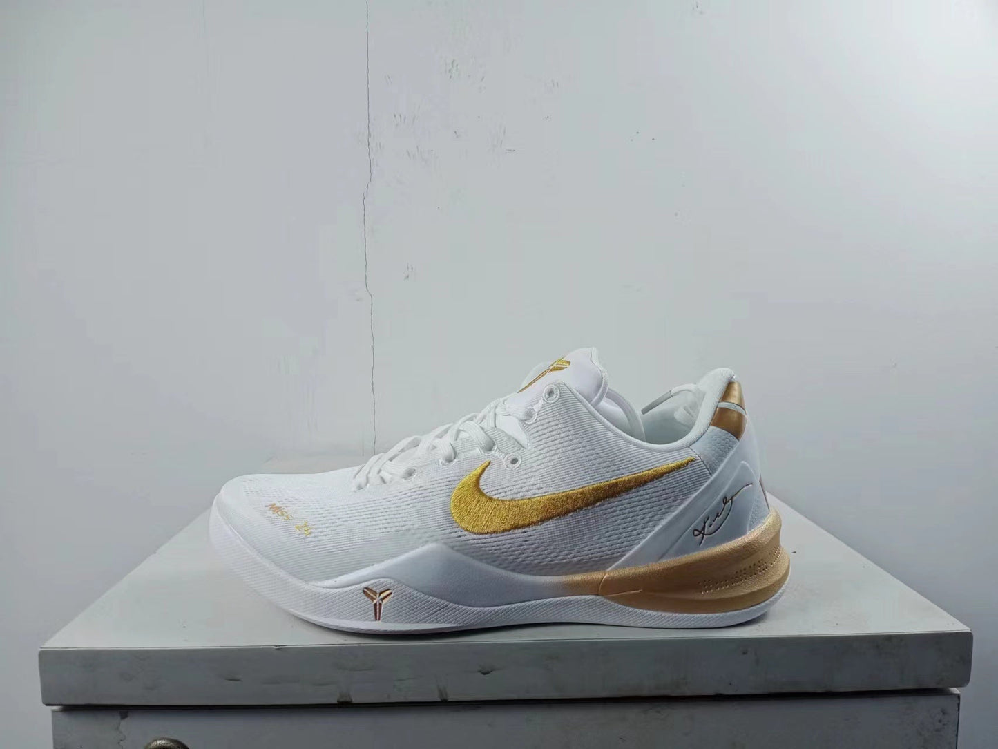 Nike Zoom Kobe 8 Basketball Shoes