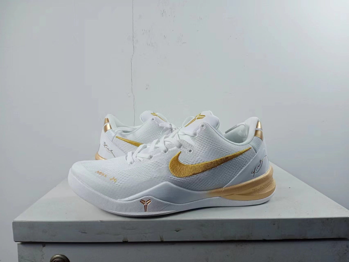 Nike Zoom Kobe 8 Basketball Shoes