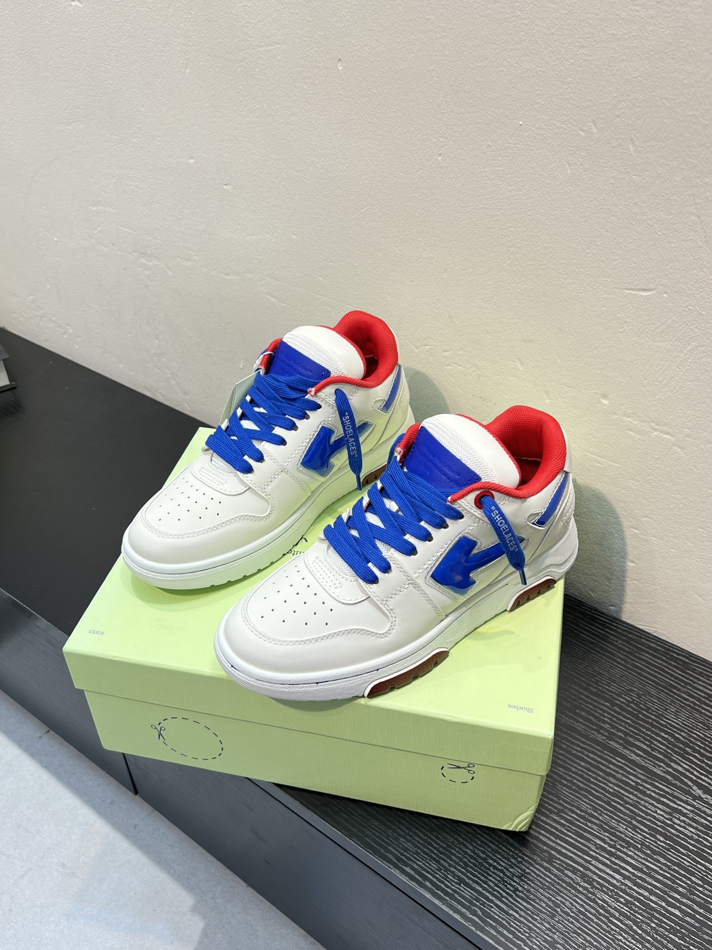 Off  Matching sneakers for couples
