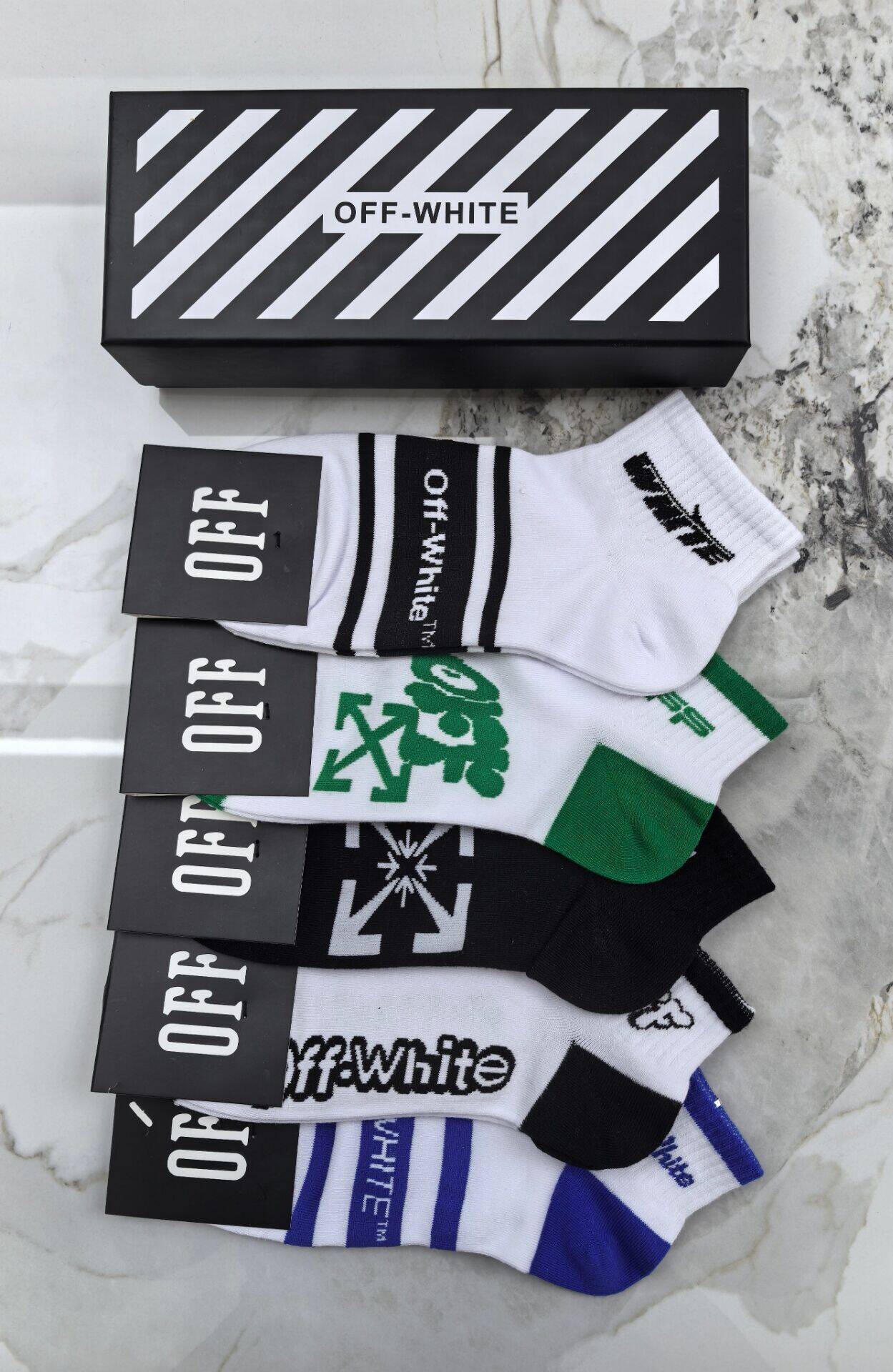 Off  Pure cotton low-cut socks