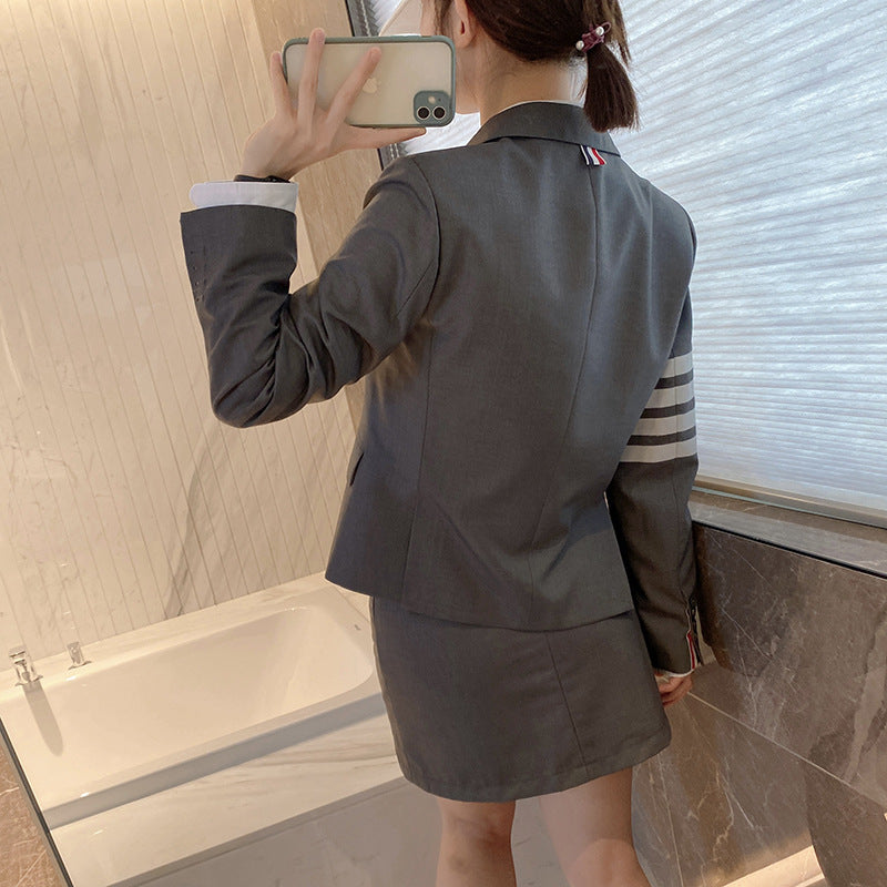 2025  Gray suit