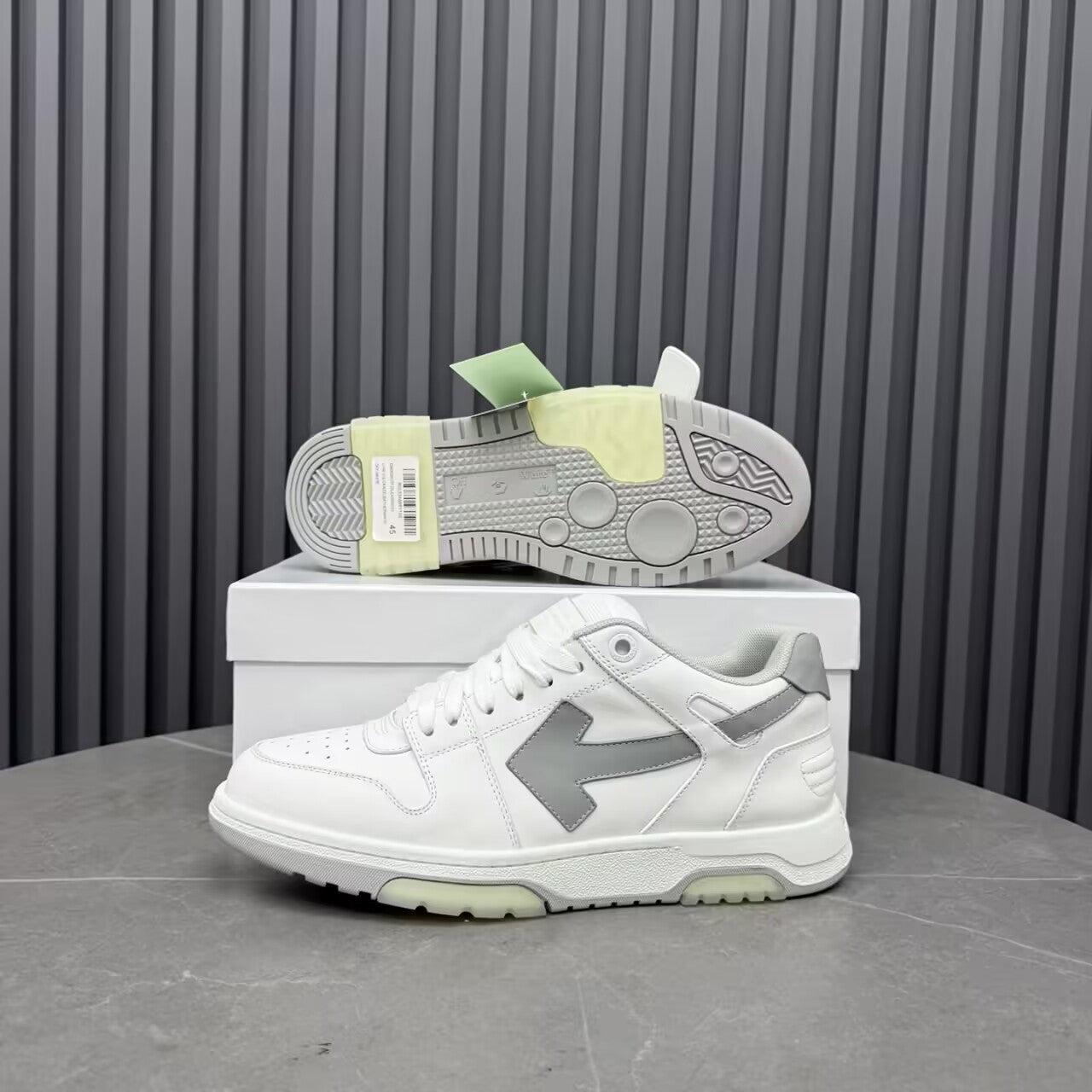 Off New white sneakers for men and women