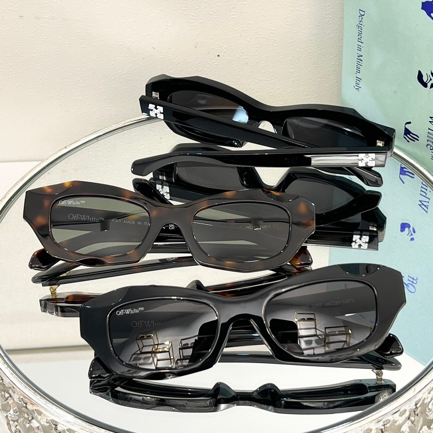 OFF Arrow logo sunglasses#087