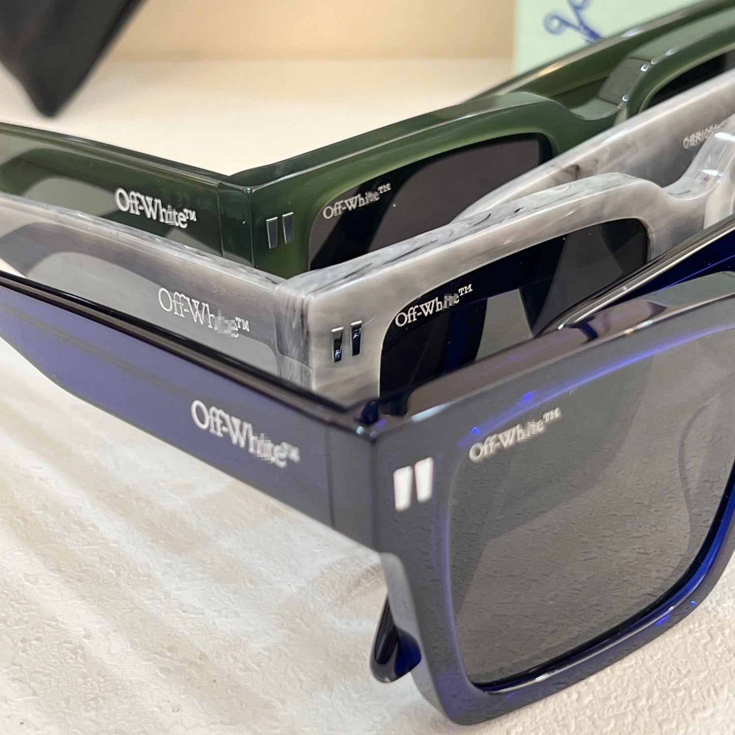 OFF Arrow logo sunglasses#054