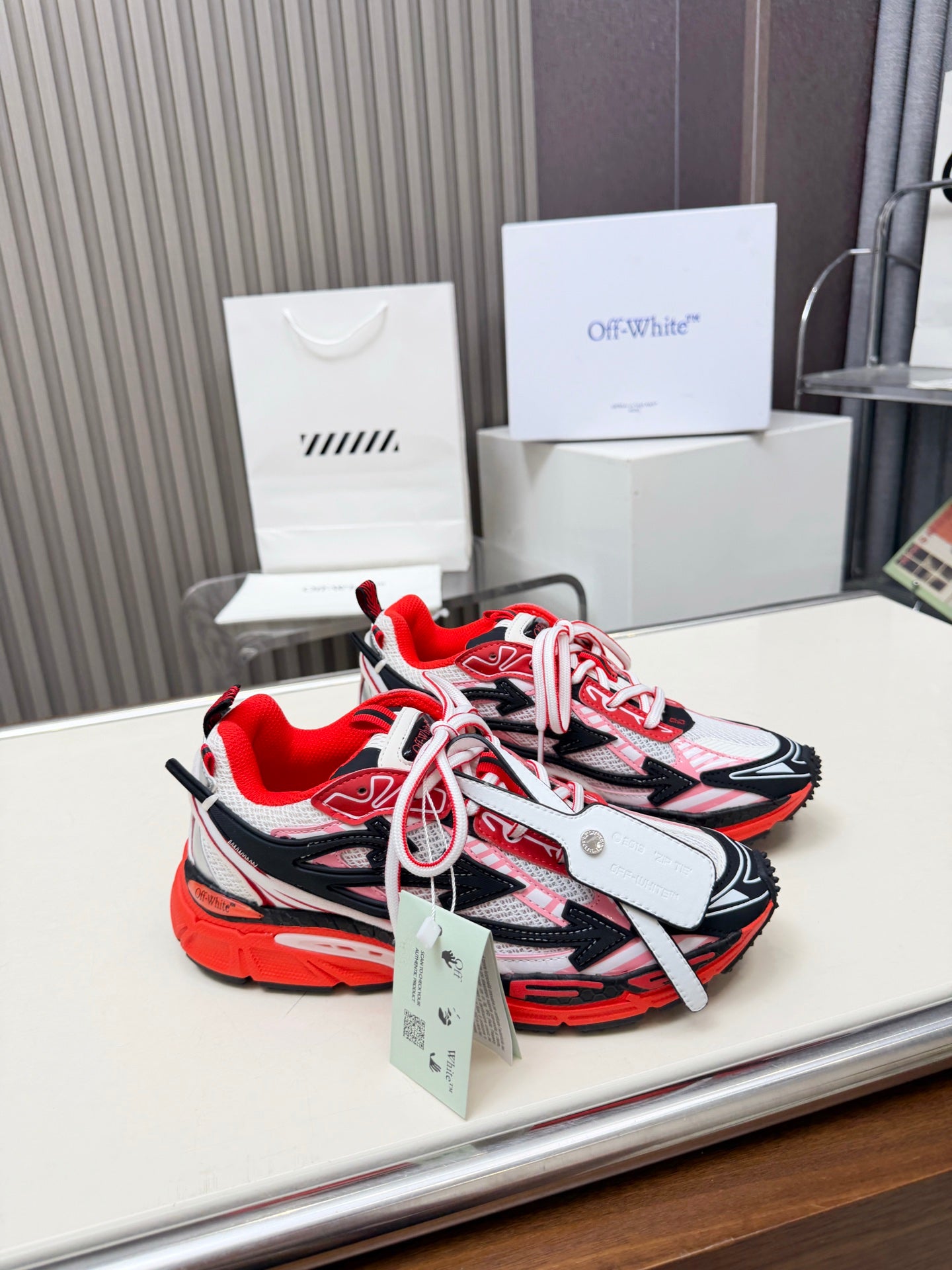 Off  New Men's and Women's Hiking Shoes