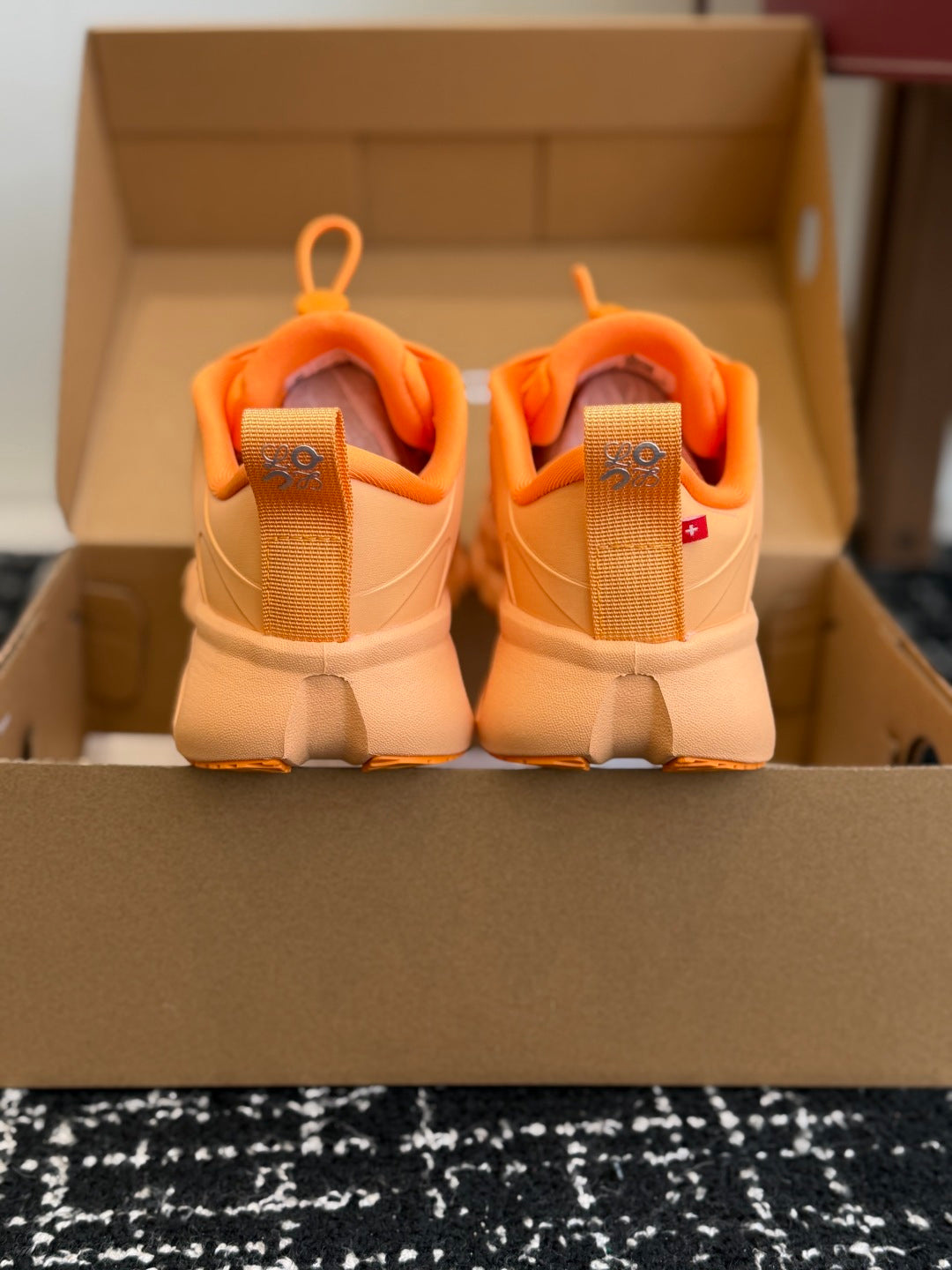 LOE Collaboration Casual Sneakers