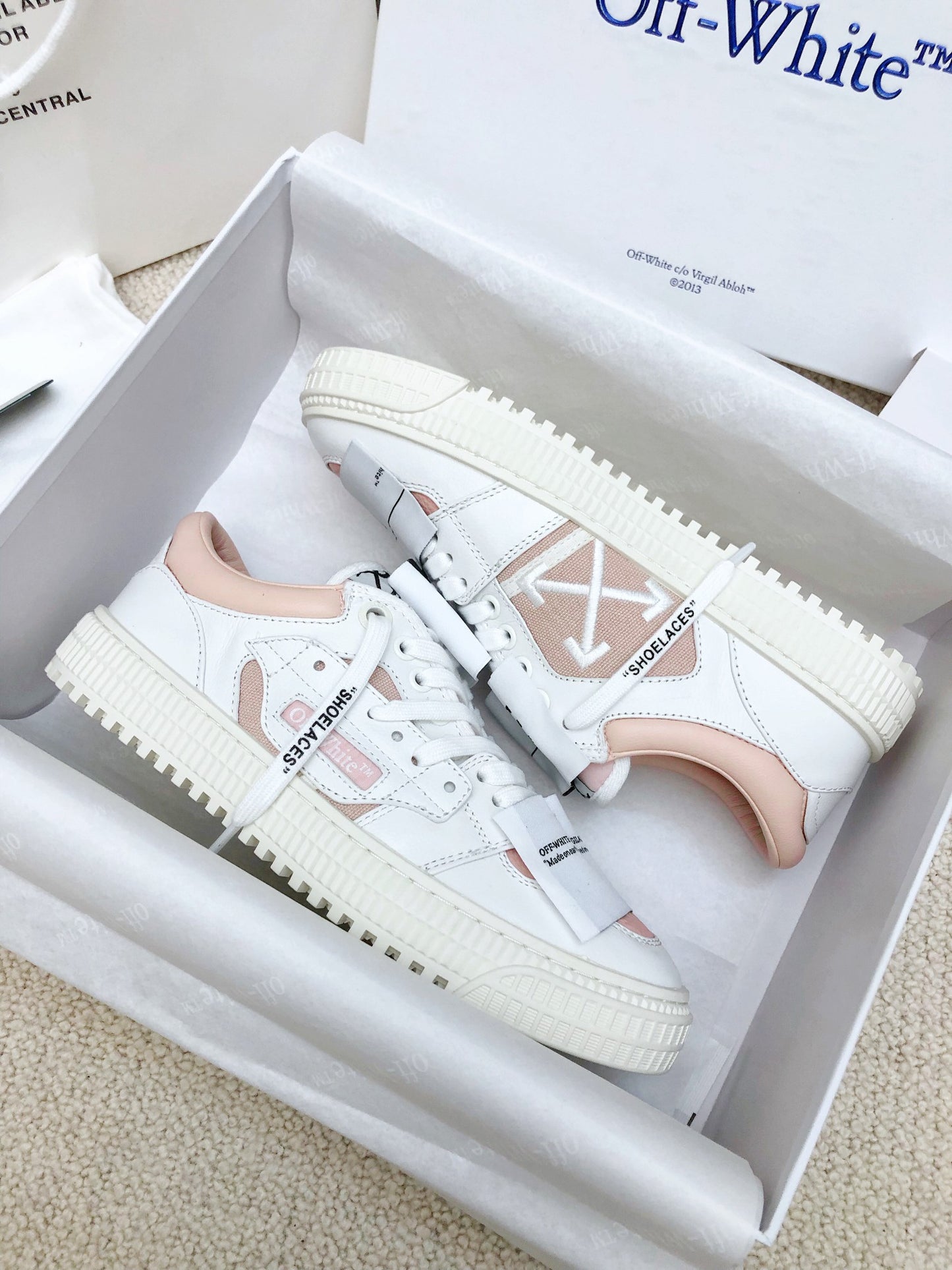 Off  Classic casual shoes