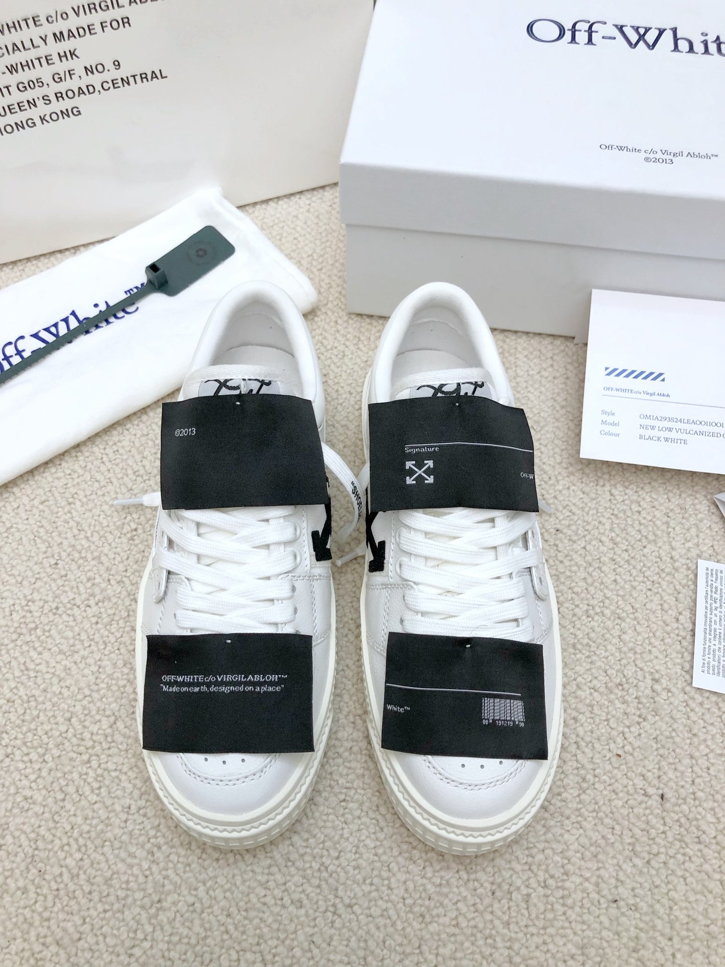 Off  Classic casual shoes