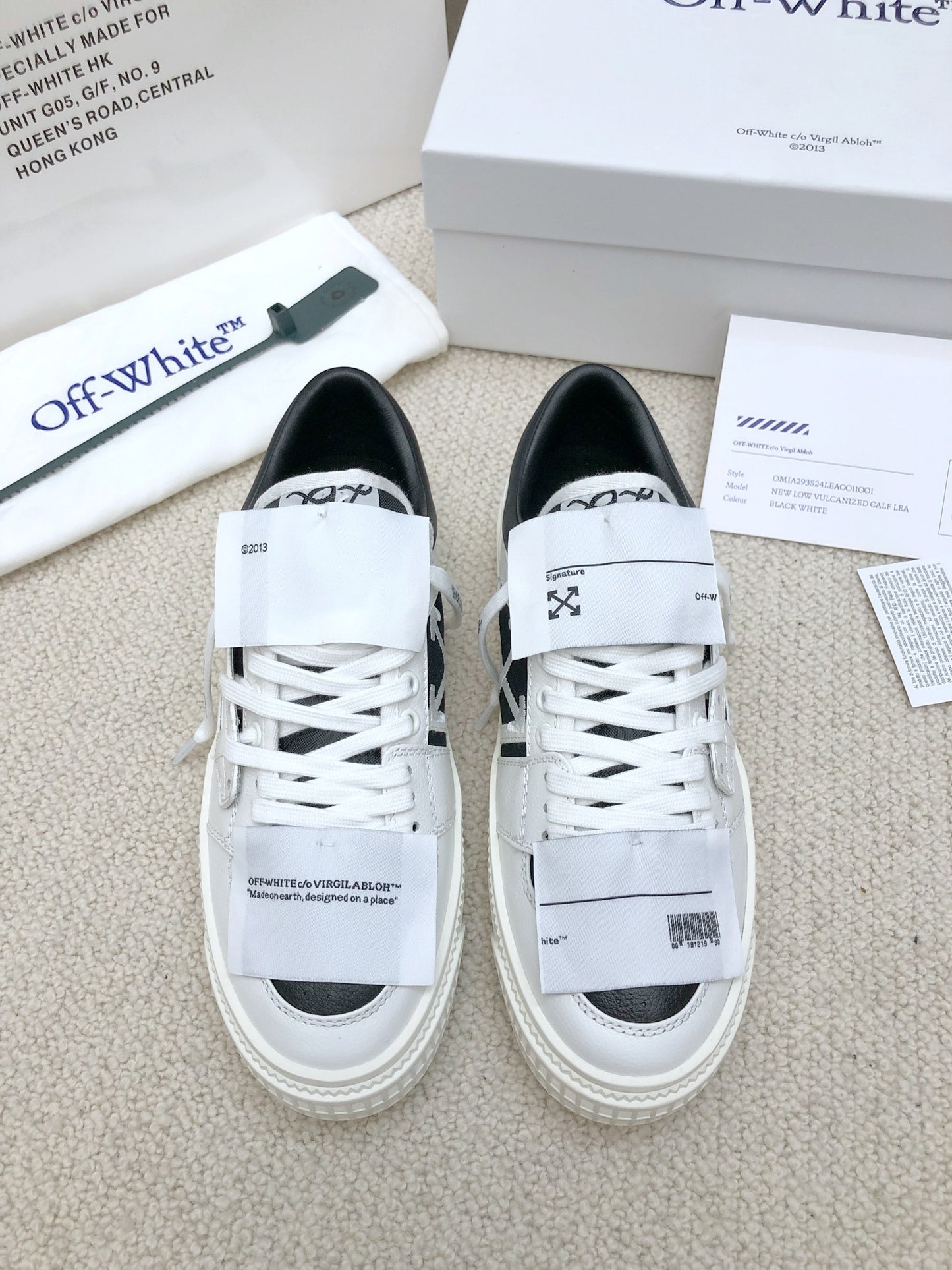 Off  Classic casual shoes