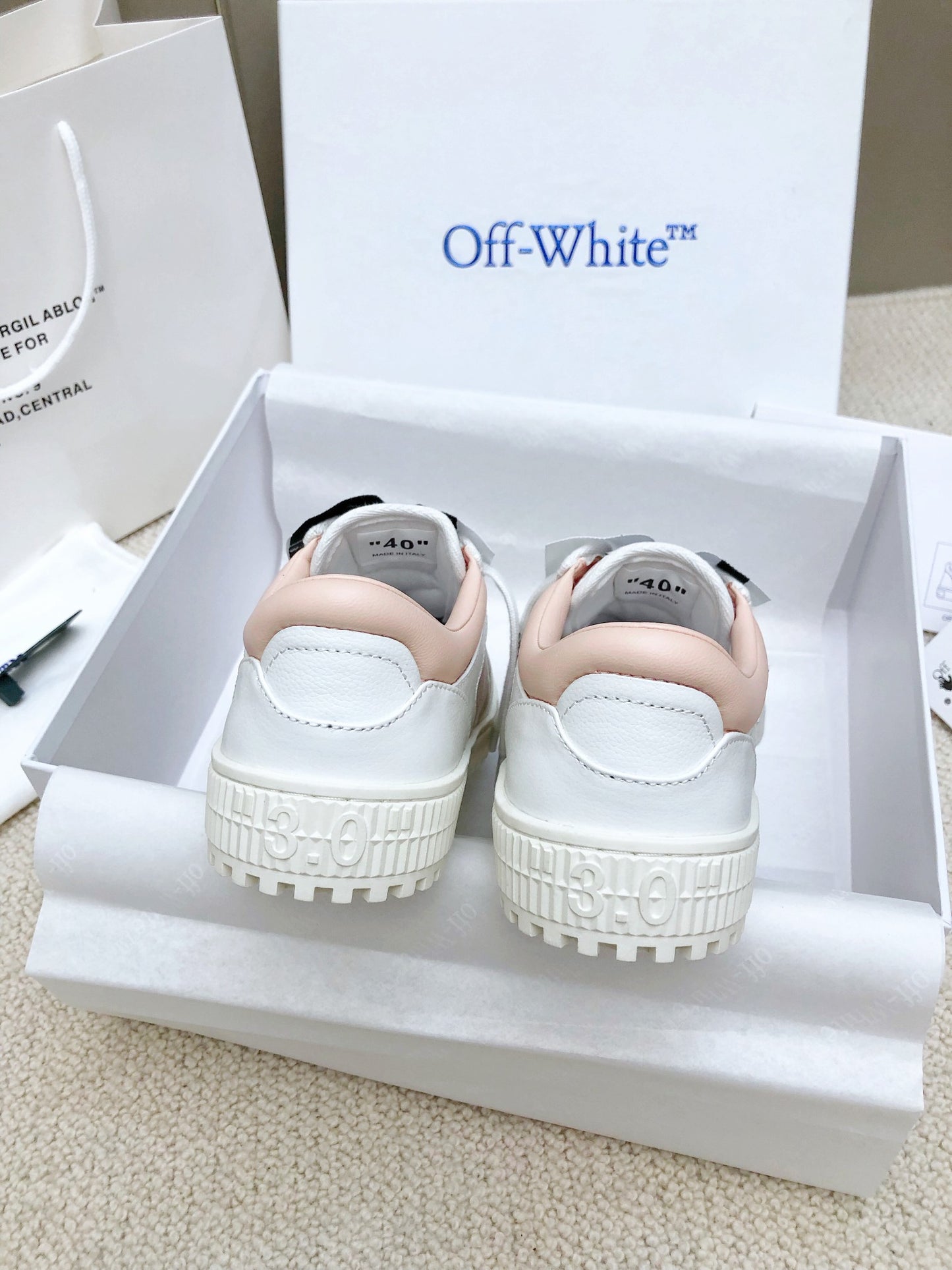 Off  Classic casual shoes