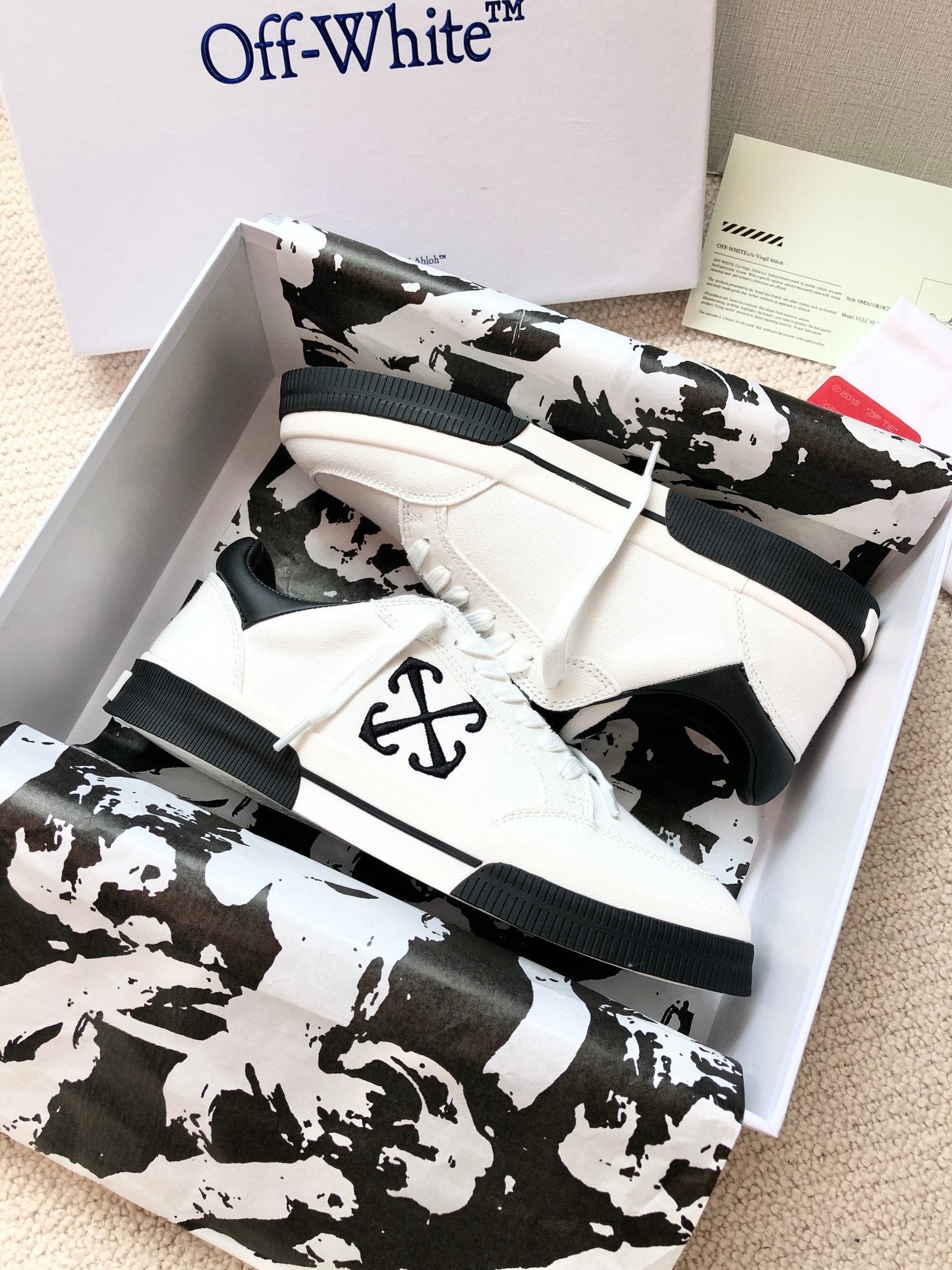 Off New Classic casual shoes