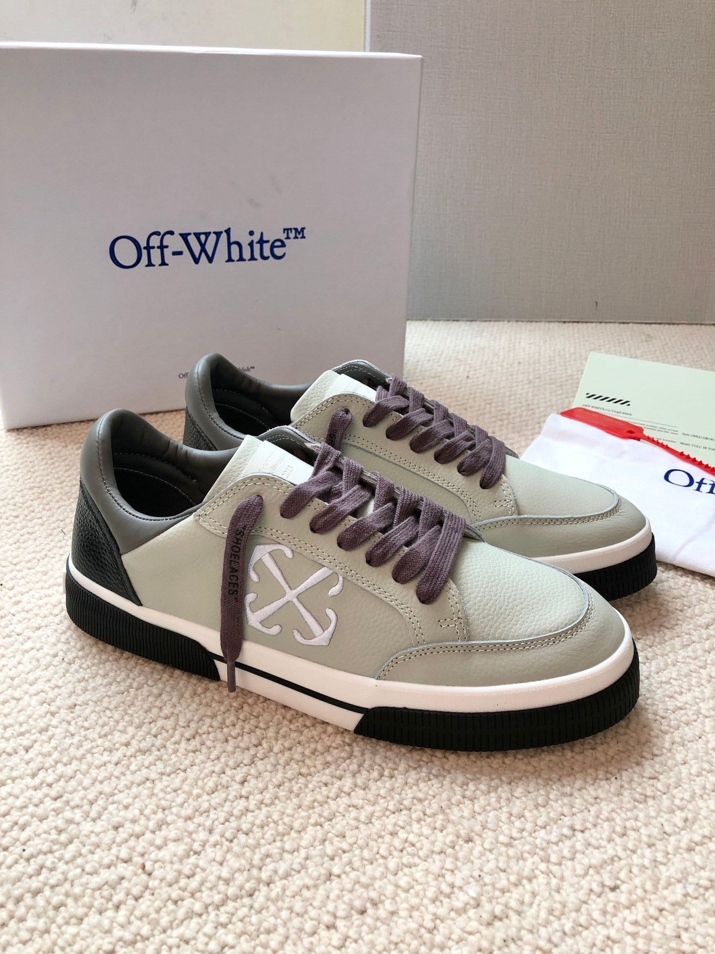 Off New Classic casual shoes